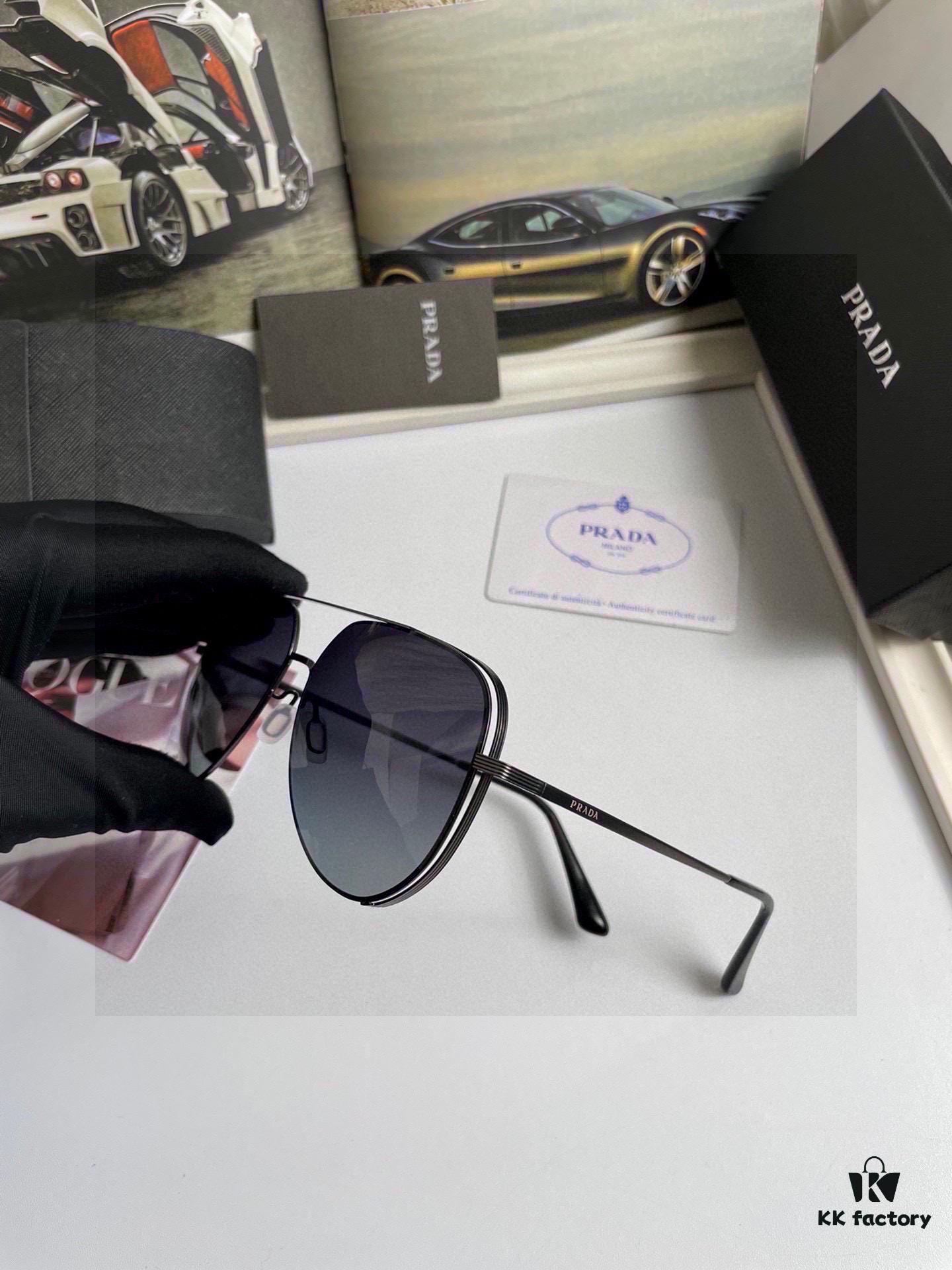 New Arrival 💥 Brand: Prada Prada High-Quality Unisex Original Order Sunglasses 🕶️