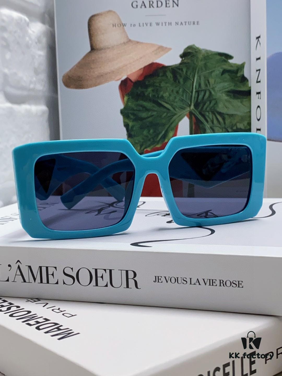 Prada 2024 Fashionable Metal Polygonal Oversized Sunglasses for Men, Stylish Unisex Sun Shades with Checkered Lenses