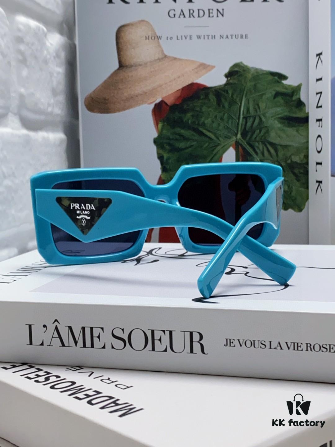 Prada 2024 Fashionable Metal Polygonal Oversized Sunglasses for Men, Stylish Unisex Sun Shades with Checkered Lenses