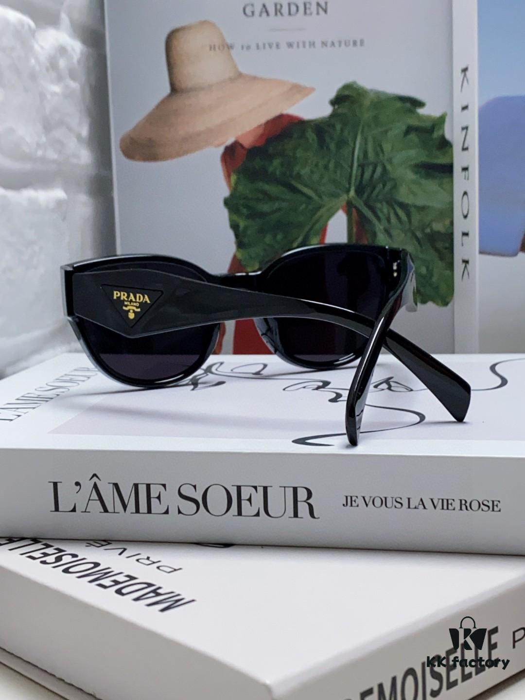 Prada 2024 New Arrival Sunglasses Fashionable Round Frame UV Protection Eyewear for Women