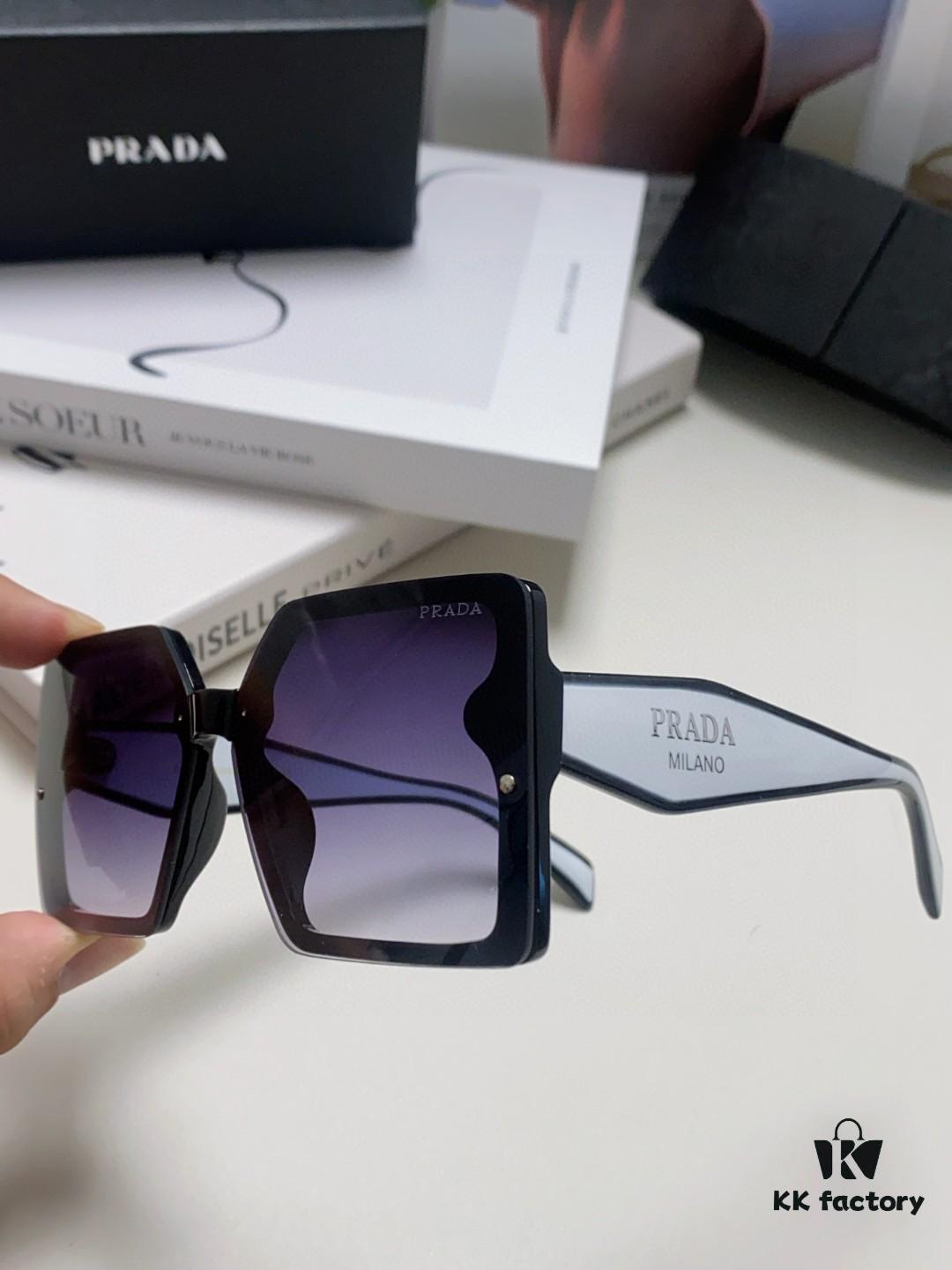 Prada 2024 New Fashion Minimalist Gradient Sunglasses for Round Face, Square Korean-style UV Protection Retro Ins-style Sunglasses