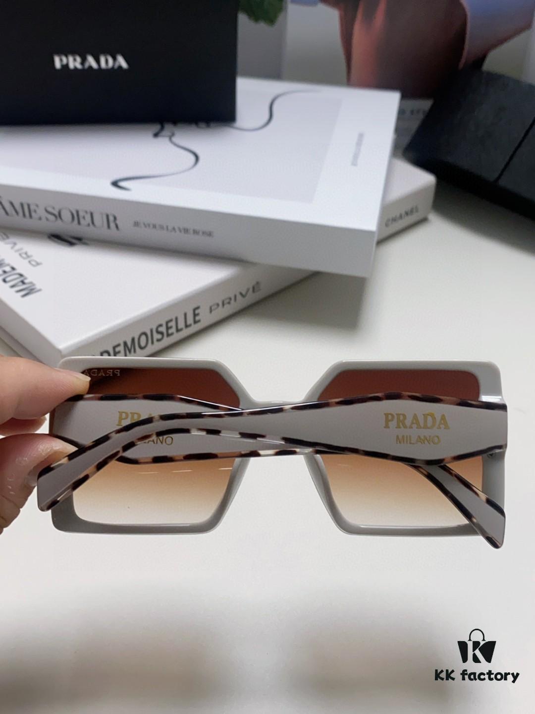 Prada 2024 New Fashion Minimalist Gradient Sunglasses for Round Face, Square Korean Style UV Protection Retro Ins Sunglasses
