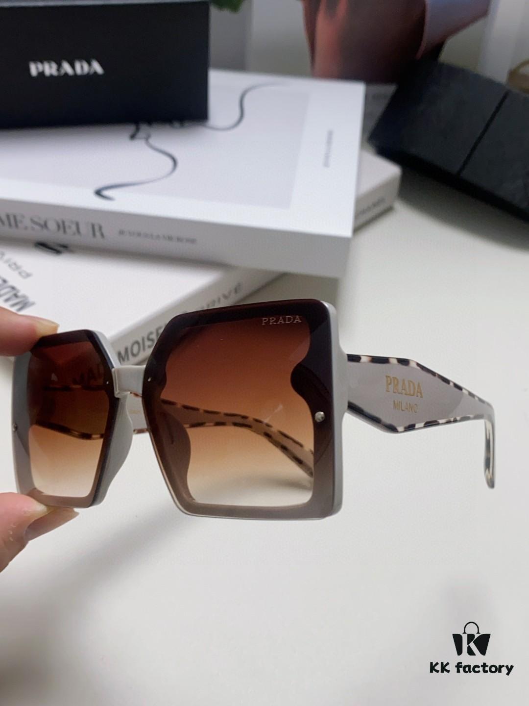 Prada 2024 New Fashion Minimalist Gradient Sunglasses for Round Face, Square Korean Style UV Protection Retro Ins Sunglasses