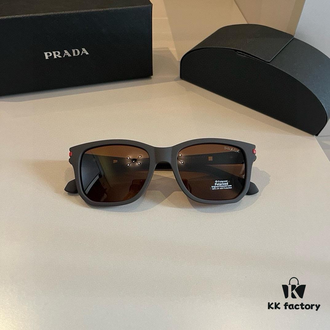 Prada Trendy Unisex Street-Chic Sunglasses, Lightweight Design with Comfortable Nose Bridge