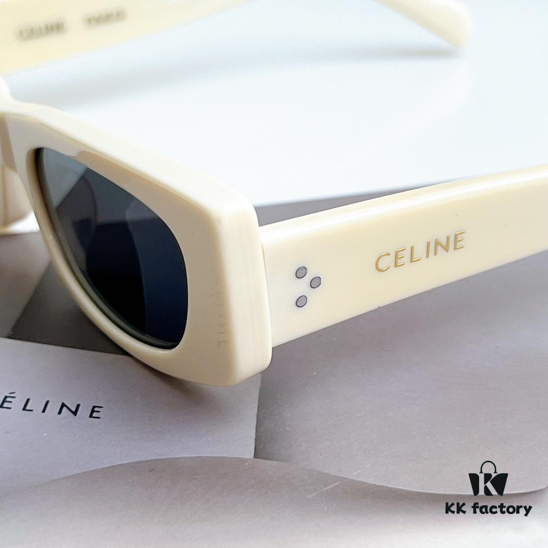 135 CELINE Original Version MOD: 40258 SIZE: 55□20-135