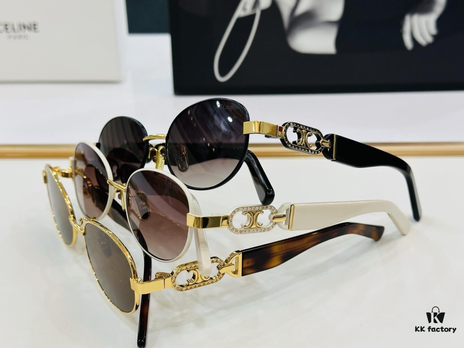 CELINE CL40253 Size: 53×18-145, Consistently Popular Unisex Style with Excellent Shine and Premium Texture, Superior Craftsmanship, Sunglasses