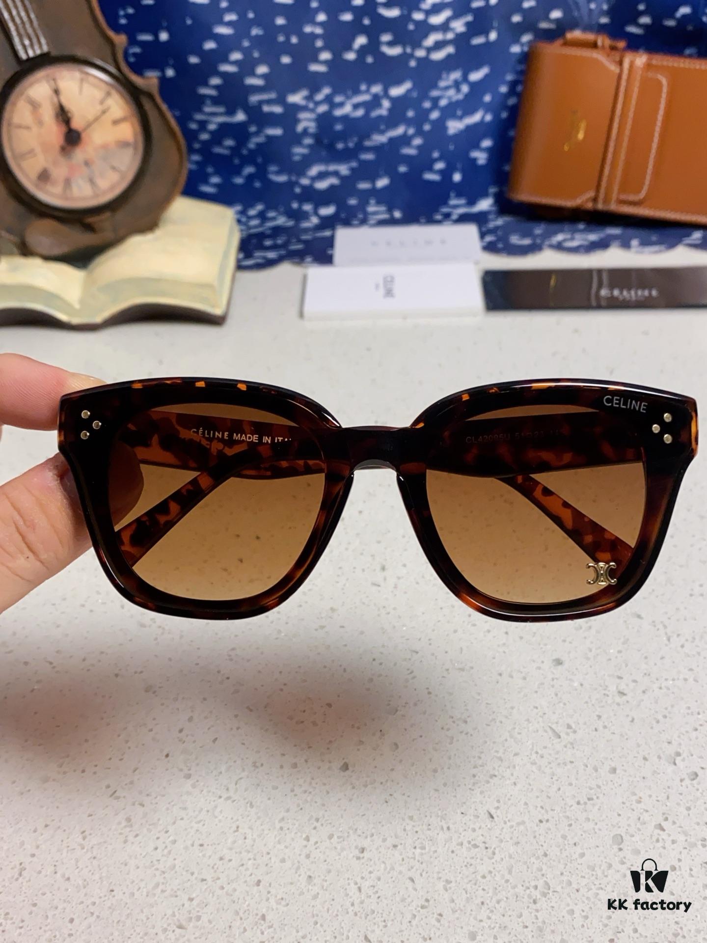 Celine 2025 New Arrival Korean Style Fashion Sunglasses for Women, Avant-Garde Square Frame Inspired by Arc de Triomphe, Slimming Effect for Round Faces, UV Protection Unisex Sun Glasses