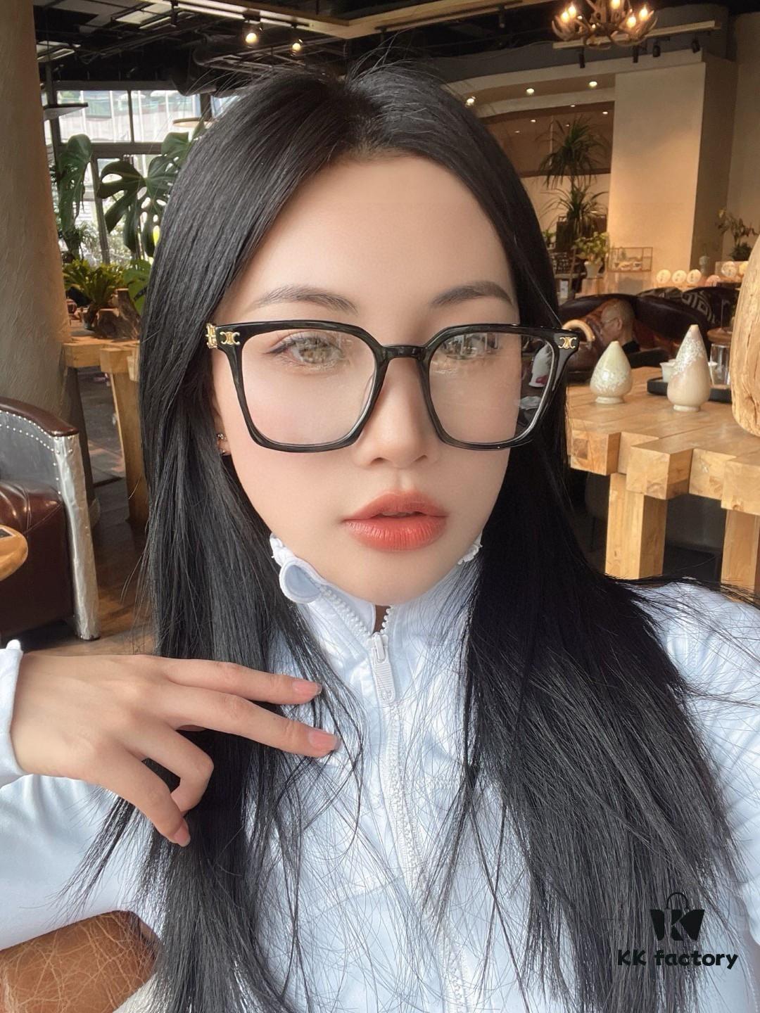 CELINE Red Book Popular Metal Logo Decorated Simple Frame Sunglasses, 6 Colors Available