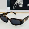 CELINE CL40269U Size: 54-19-135, Consistently Popular Unisex Style, European-American Design, High Gloss Finish, Premium Texture, Excellent Craftsmanship, Sunglasses
