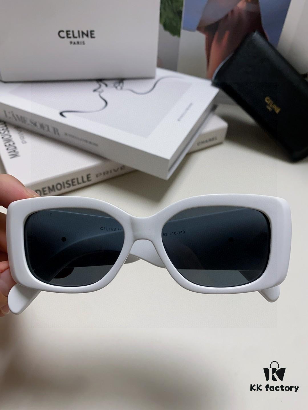 CELINE 2025 New Runway Official Same Style as Yang Mi, Versatile Oversized Square Archetype Sunglasses