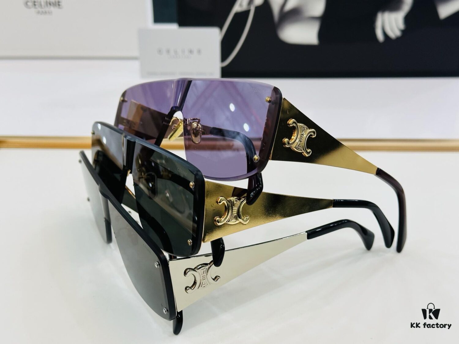 CELINE CL42104U Size 145□0-148, Popular Unisex Style, European-American Fashion, High Gloss Finish, Premium Texture, XL Craftsmanship