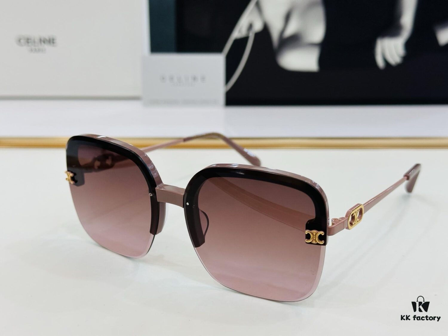 CELINE CL40251 Sunglasses, Size 60□14-145, Popular Unisex Style with Excellent Shine and Premium Texture, High-Quality Craftsmanship