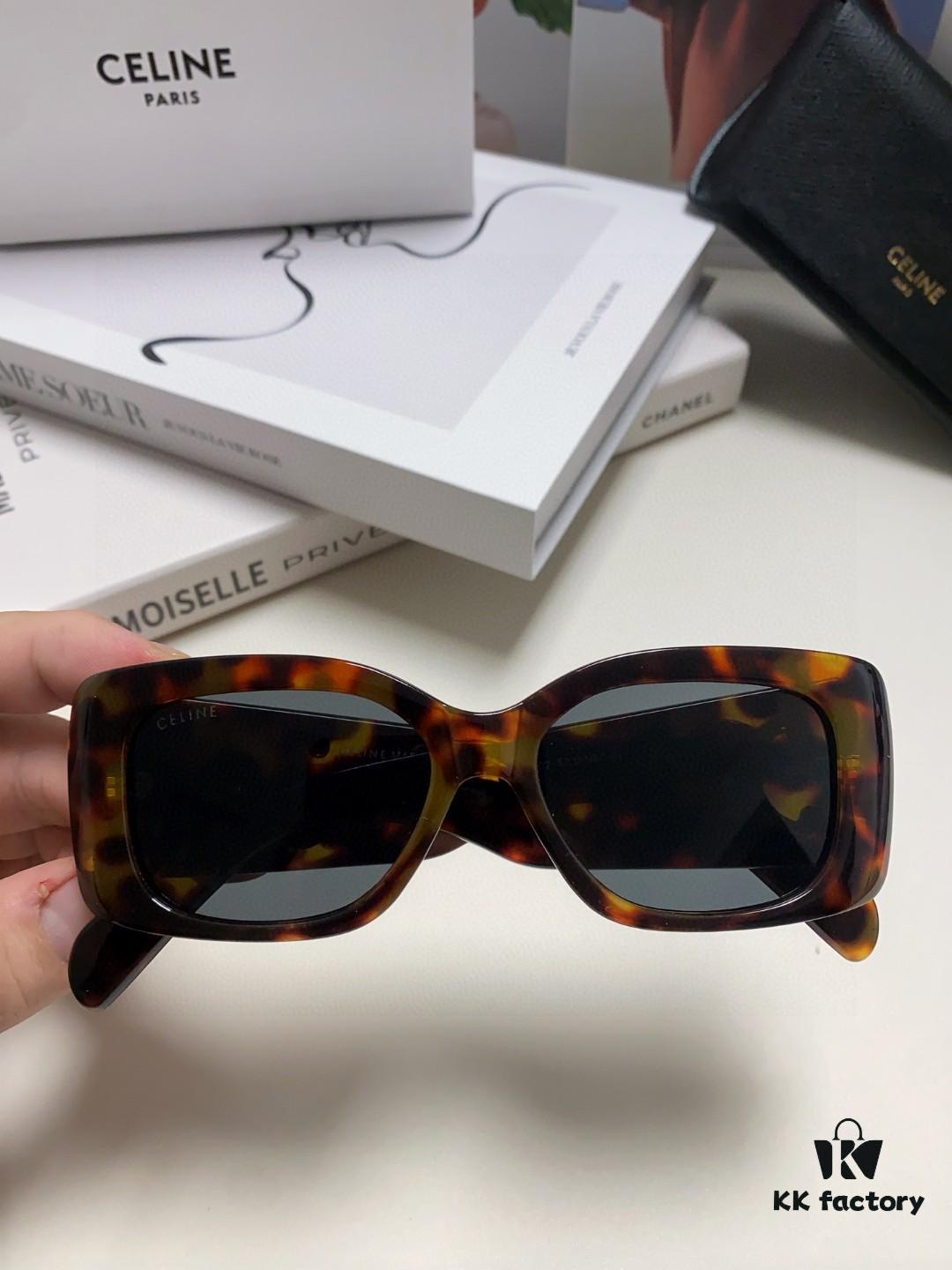 CELINE 2024 New Runway Official Same Style as Yang Mi, Versatile Oversized Square Archetype Sunglasses