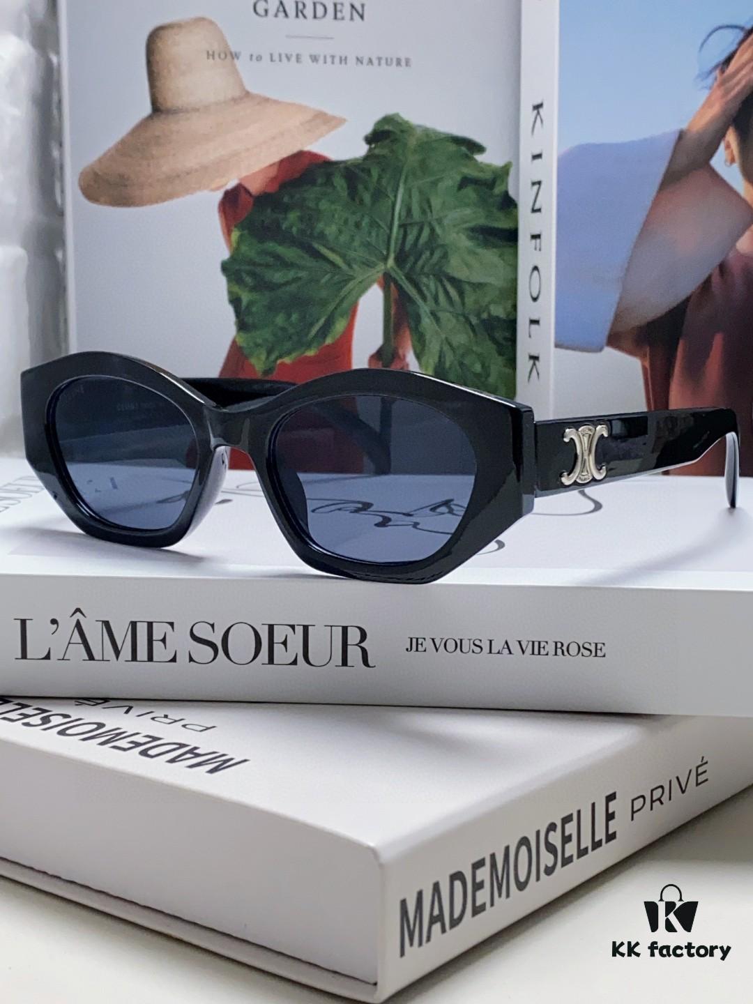 Celine Lisa's Style Retro Triumph Arch Sunglasses for Women, New Trendy UV-Proof Slimming Luxury Sun Glasses, Black and Silver Mirror Shades