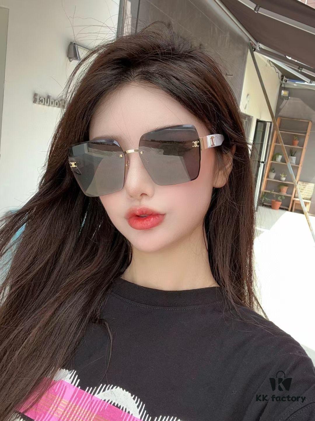 CELINE MODEL: CL40237U SIZE: 62□18-140 Sunglasses