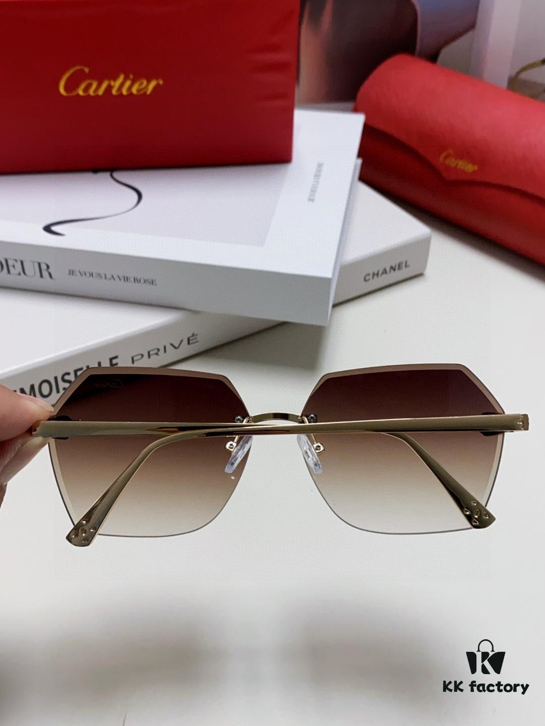 Cartier 2025 New Unisex Cat-Eye Sunglasses for Women, Classic Leopard-Print Temples 🐆, Diamond-Cut Edges, Premium Gradient Lenses, Oversized Frame