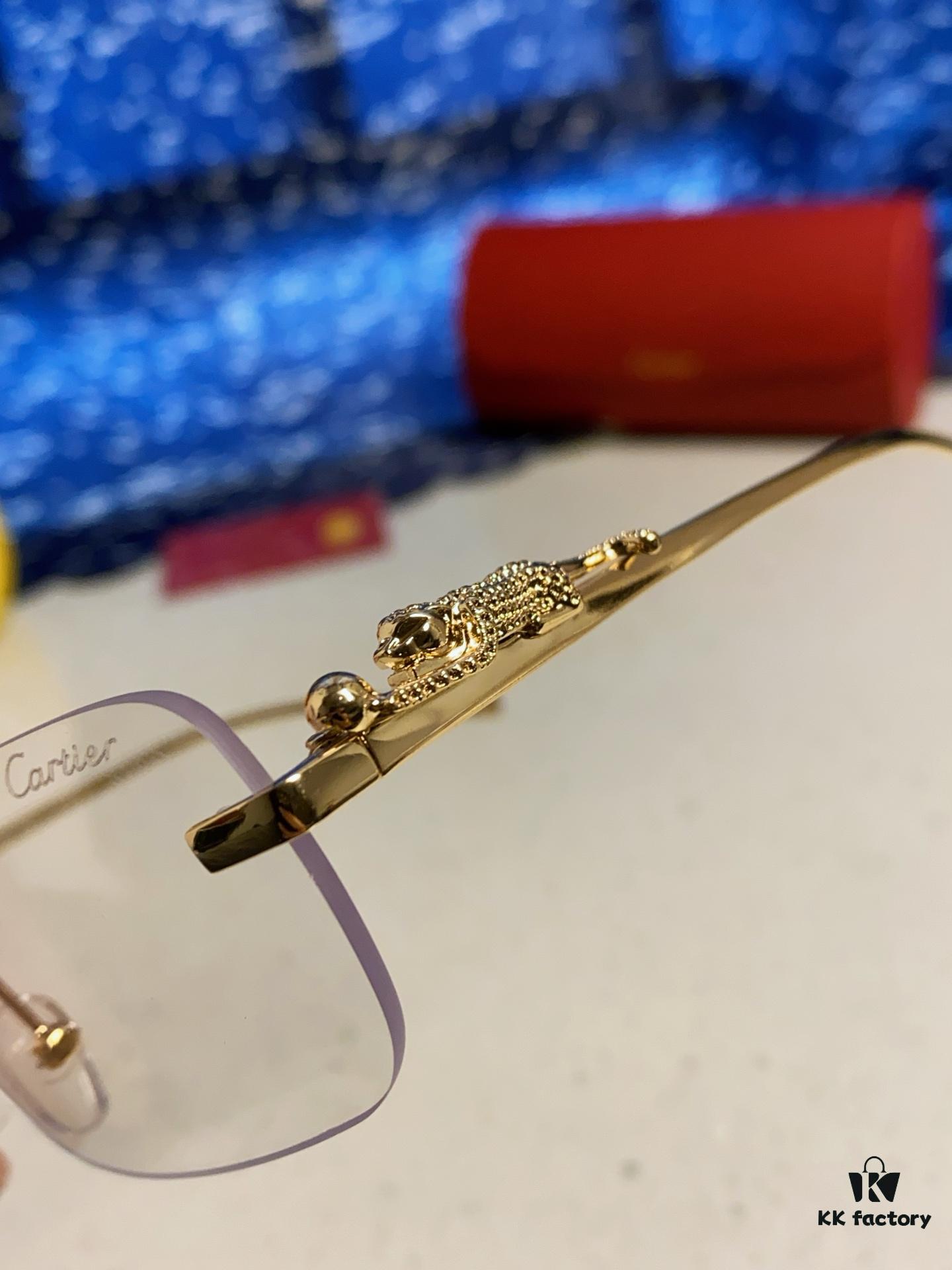 Cartier 2025 New Arrival Official Website 1:1 Minimalist Luxury Sunglasses with Iconic Leopard Logo on Temple