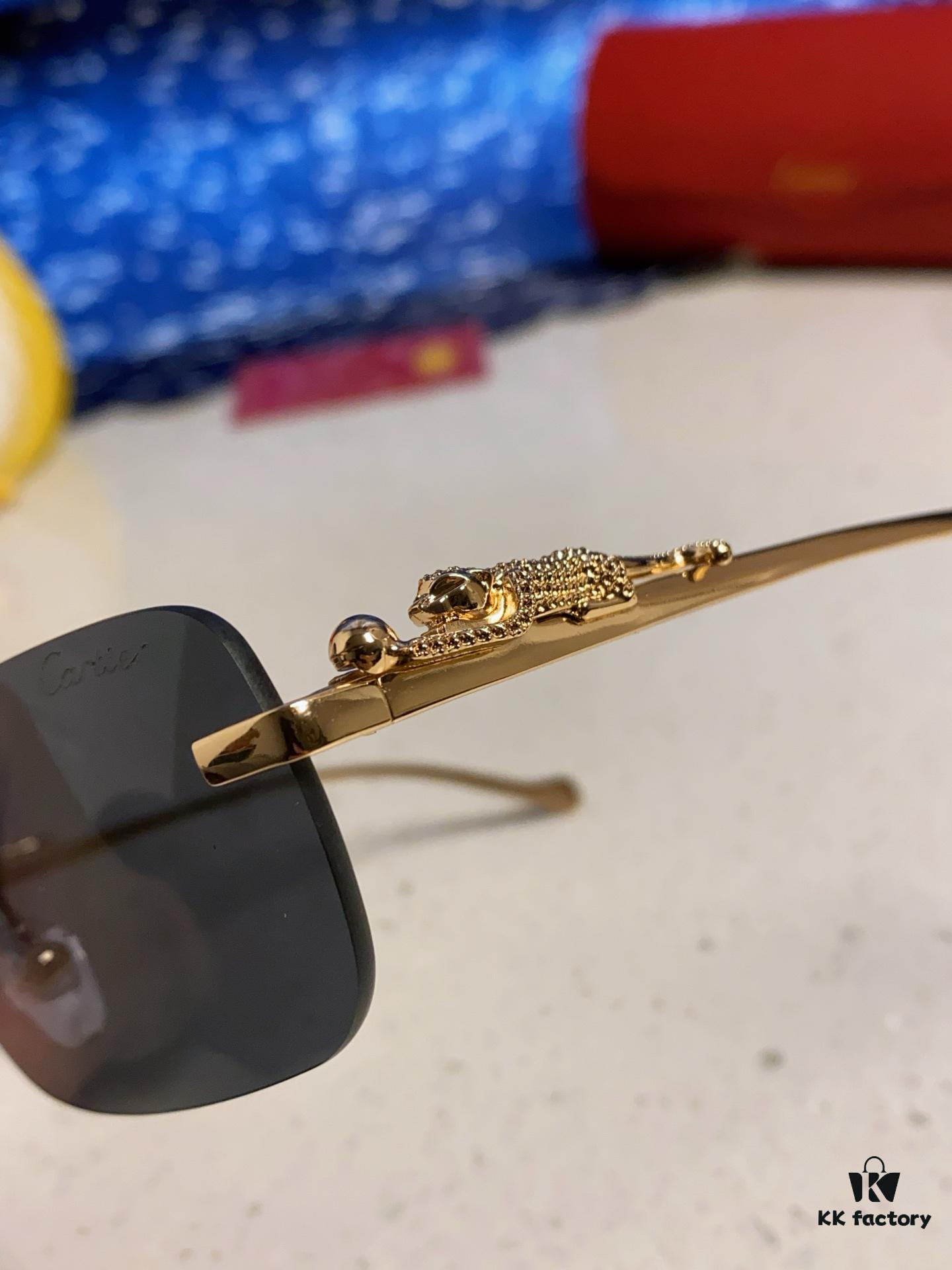 Cartier 2025 New Arrival Official Website 1:1 Minimalist Luxury Sunglasses with Iconic Leopard Logo on Temple