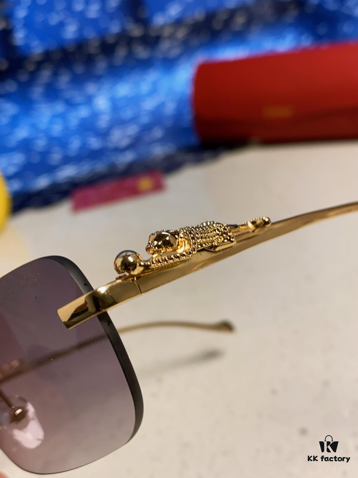 Cartier 2025 New Arrival Official Website 1:1 Minimalist Luxury Sunglasses with Iconic Leopard Logo on Temple
