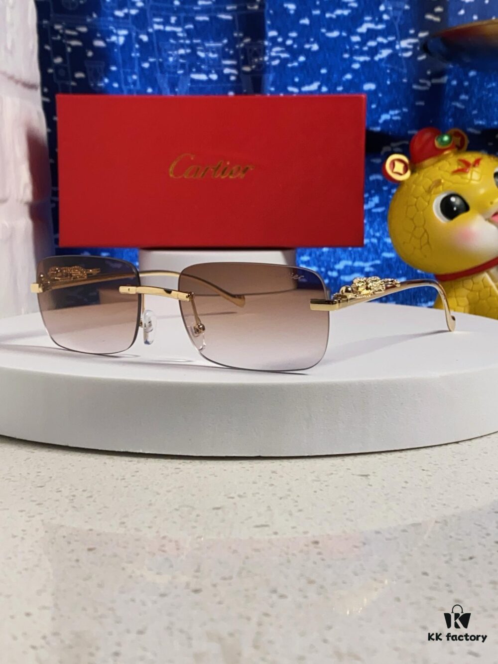 Cartier 2025 New Arrival Official Website One-to-One Minimalist Luxury Sunglasses with Iconic Panther Logo on Temple