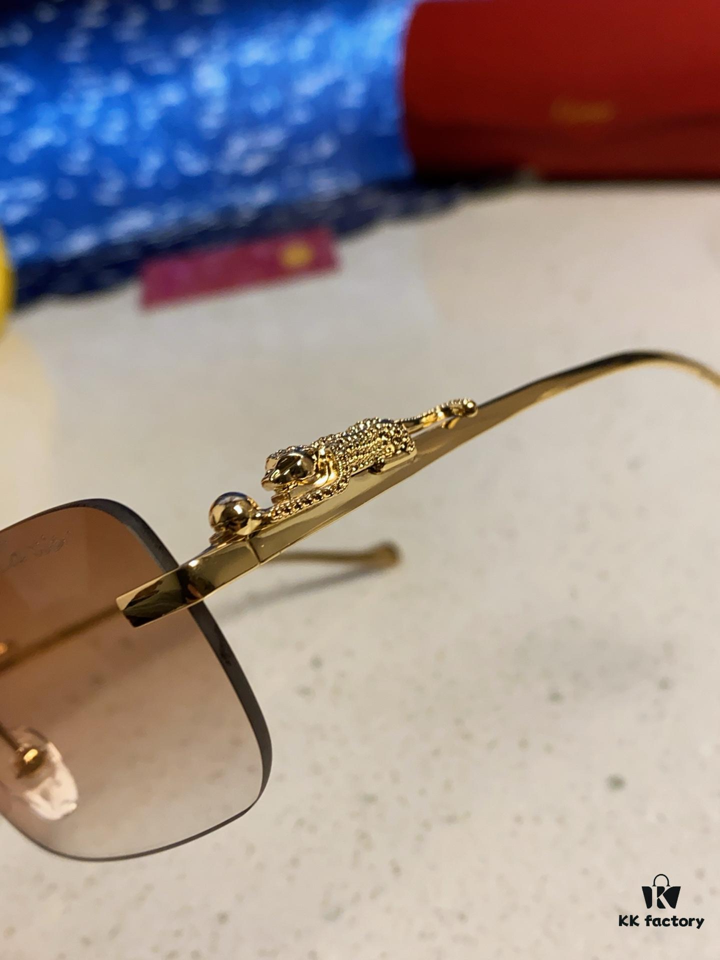 Cartier 2025 New Arrival Official Website One-to-One Minimalist Luxury Sunglasses with Iconic Panther Logo on Temple