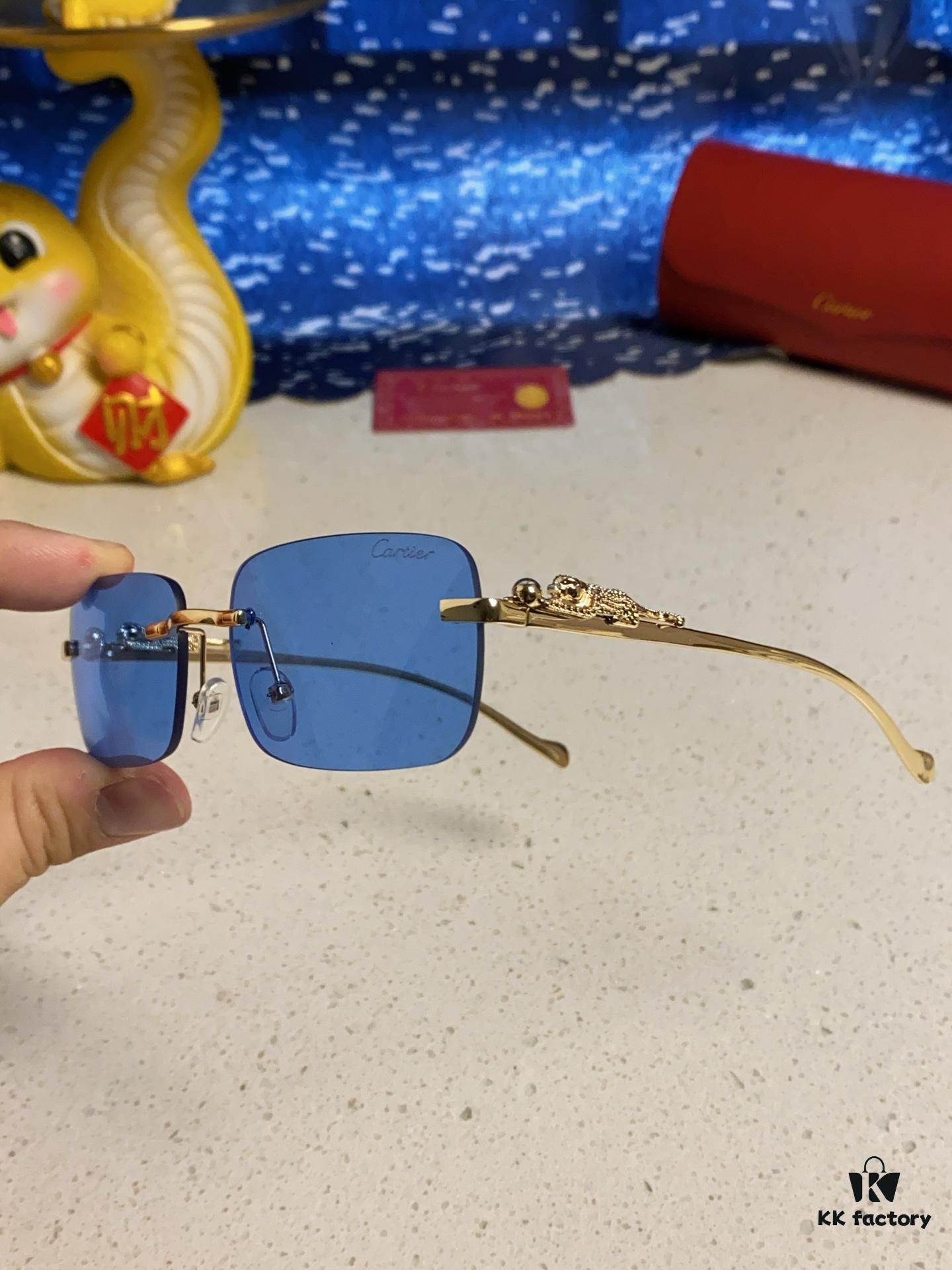 Cartier 2025 New Arrival Website One-to-One Minimalist Luxury Sunglasses with Iconic Leopard Logo on Temple