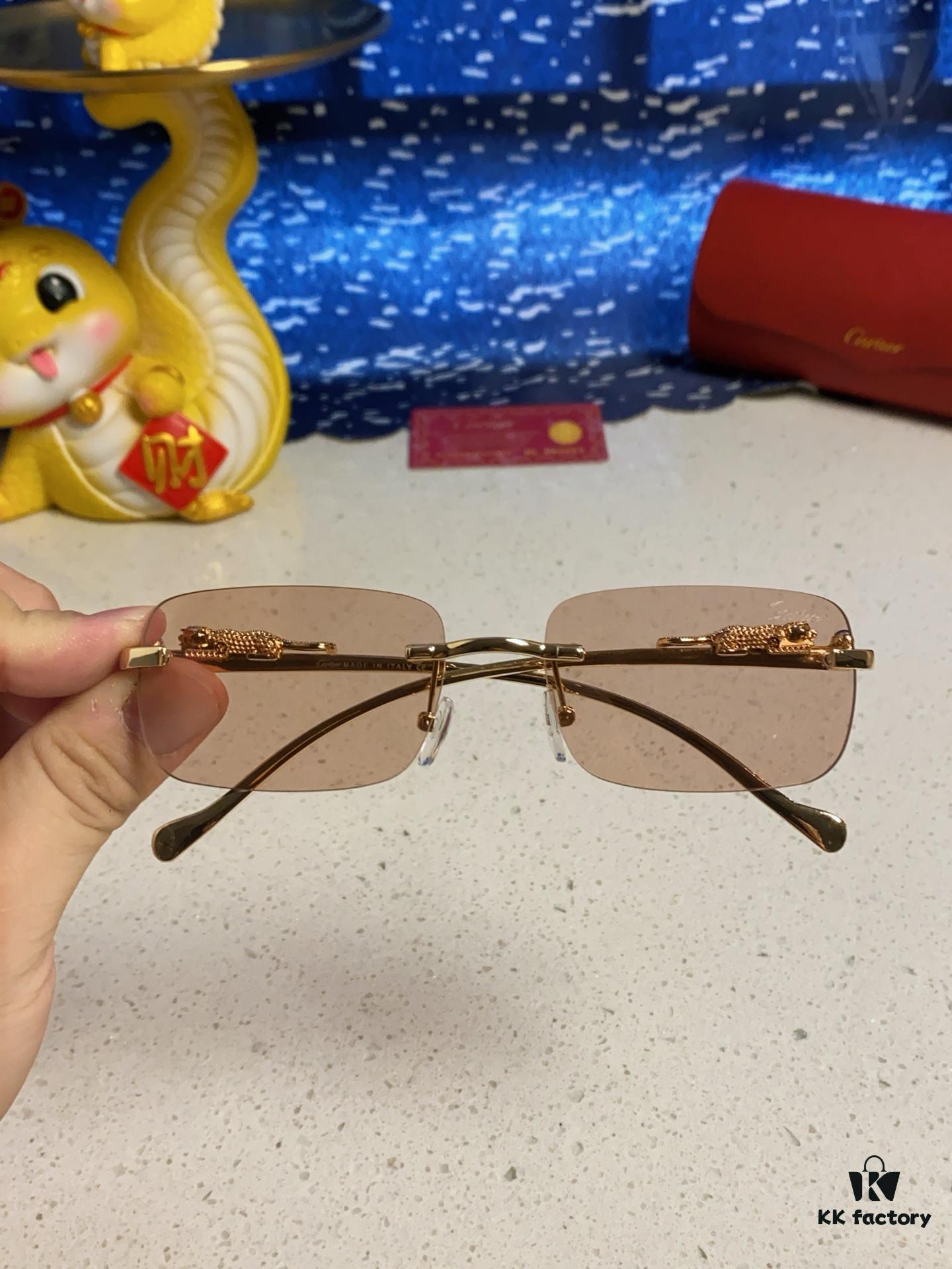 Cartier 2025 New Arrival Official Website 1:1 Minimalist Luxury Sunglasses with Iconic Leopard Logo on Temple