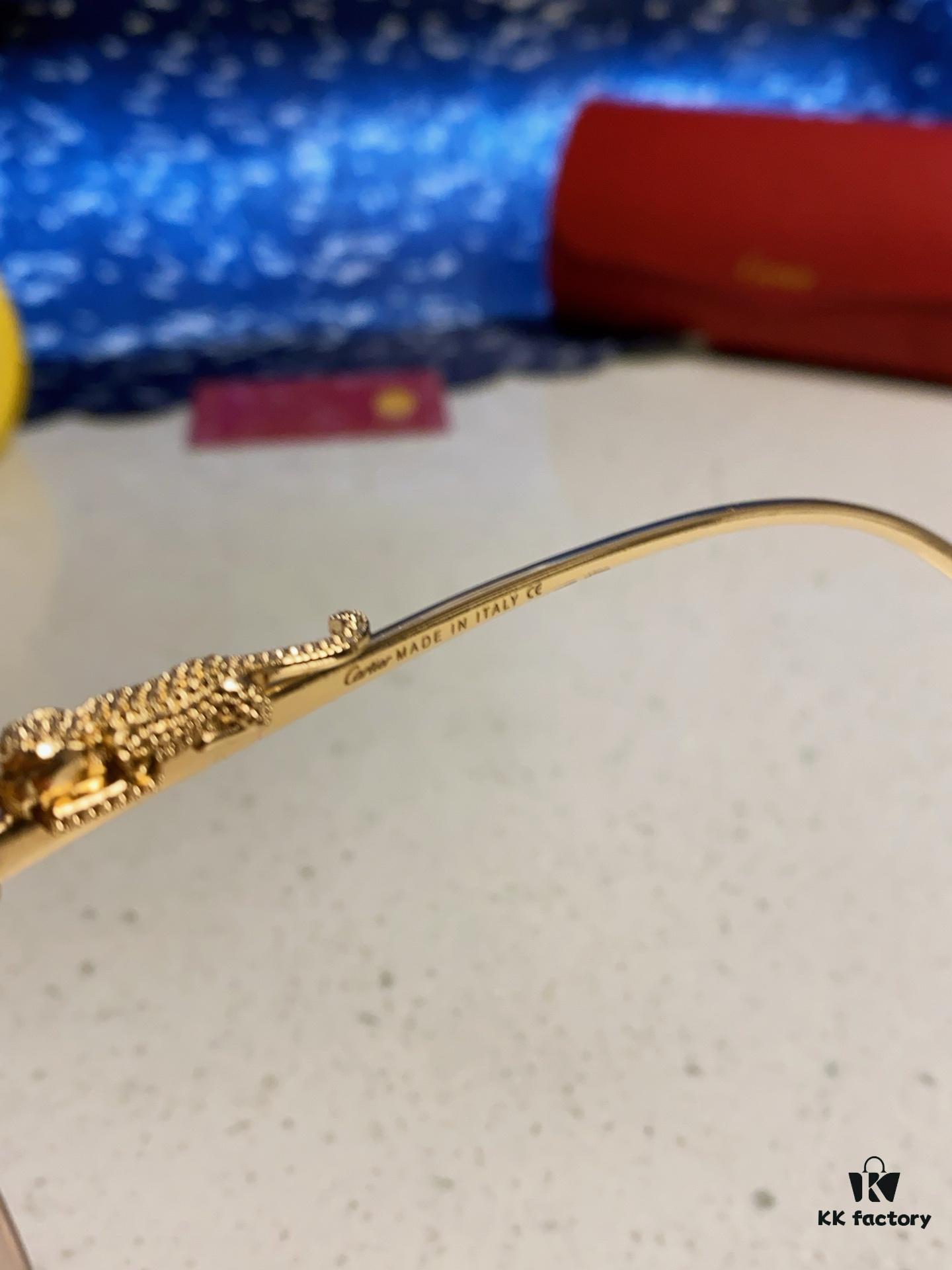 Cartier 2025 New Arrival Official Website 1:1 Minimalist Luxury Sunglasses with Iconic Leopard Logo on Temple