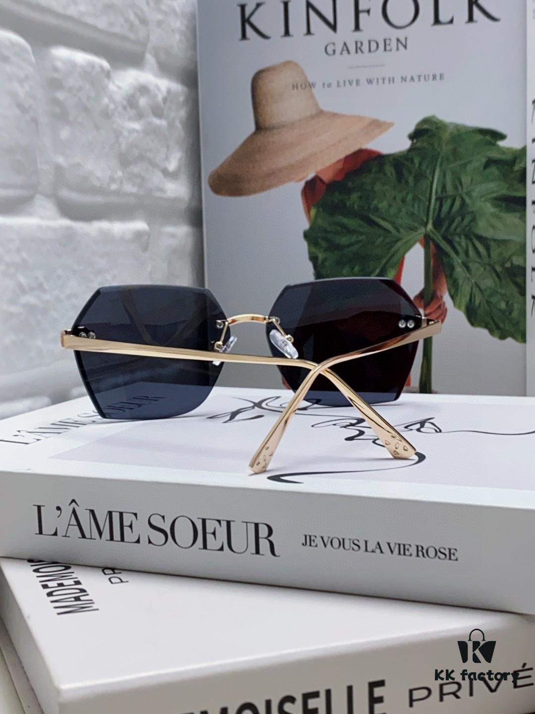 Cartier 2024 New Frameless Sunglasses for Women, Classic Leopard Print Temples, Diamond-Cut Edges, Gradient Lenses, Oversized Luxury Sunglasses