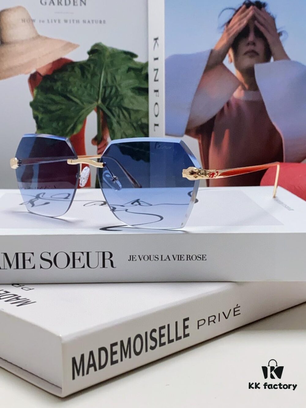 Cartier 2024 New Unframed Sunglasses for Women, Classic Leopard Print Temples, Diamond-Cut Edges, Gradient Lenses, Oversized Sunglasses