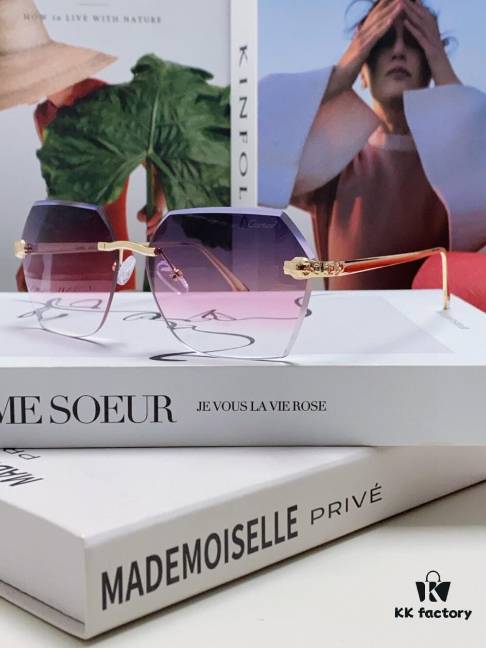 Cartier 2024 New Model Frameless Sunglasses for Women, Classic Leopard Print Temples, Diamond-Cut Edges, Gradient Lenses, Oversized Luxury Sunglasses