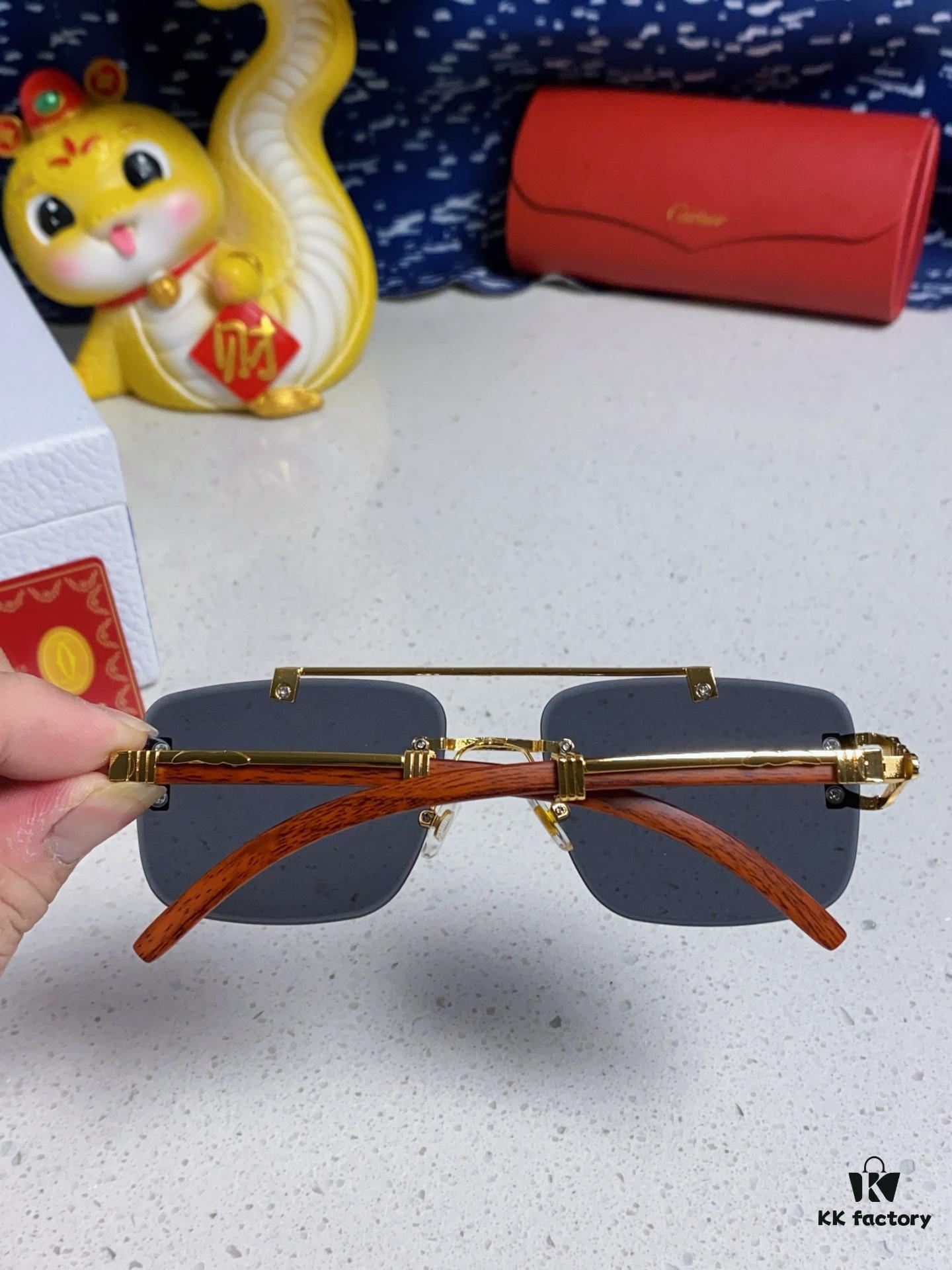 Cartier 2025 New Arrival Wooden Texture Panther Decorated Frameless Bar Square Sunglasses, Gradient Color Tinted Lens, Fashion Retro Street Style Sun Glasses