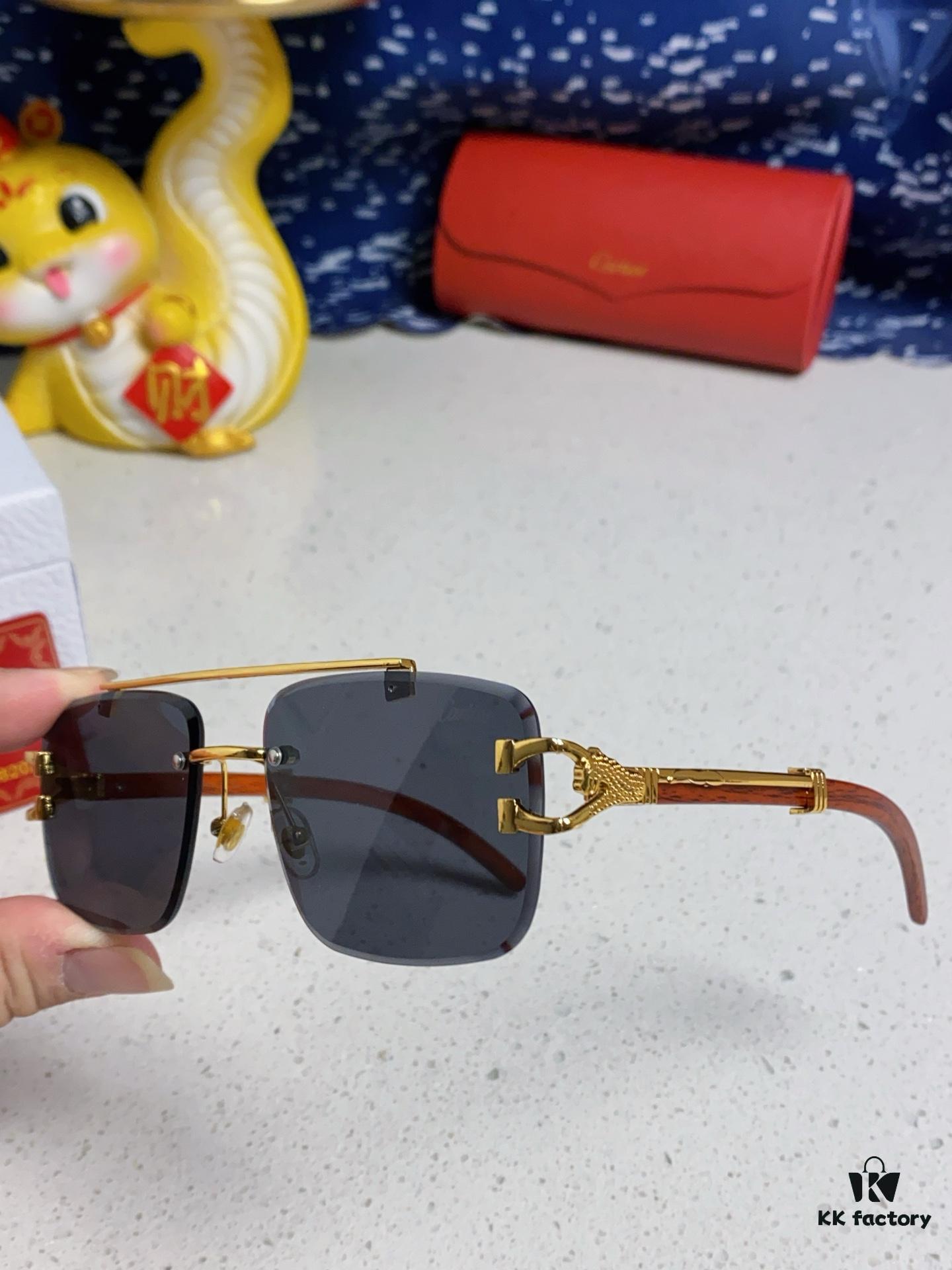 Cartier 2025 New Arrival Wooden Texture Panther Decorated Frameless Bar Square Sunglasses, Gradient Color Tinted Lens, Fashion Retro Street Style Sun Glasses
