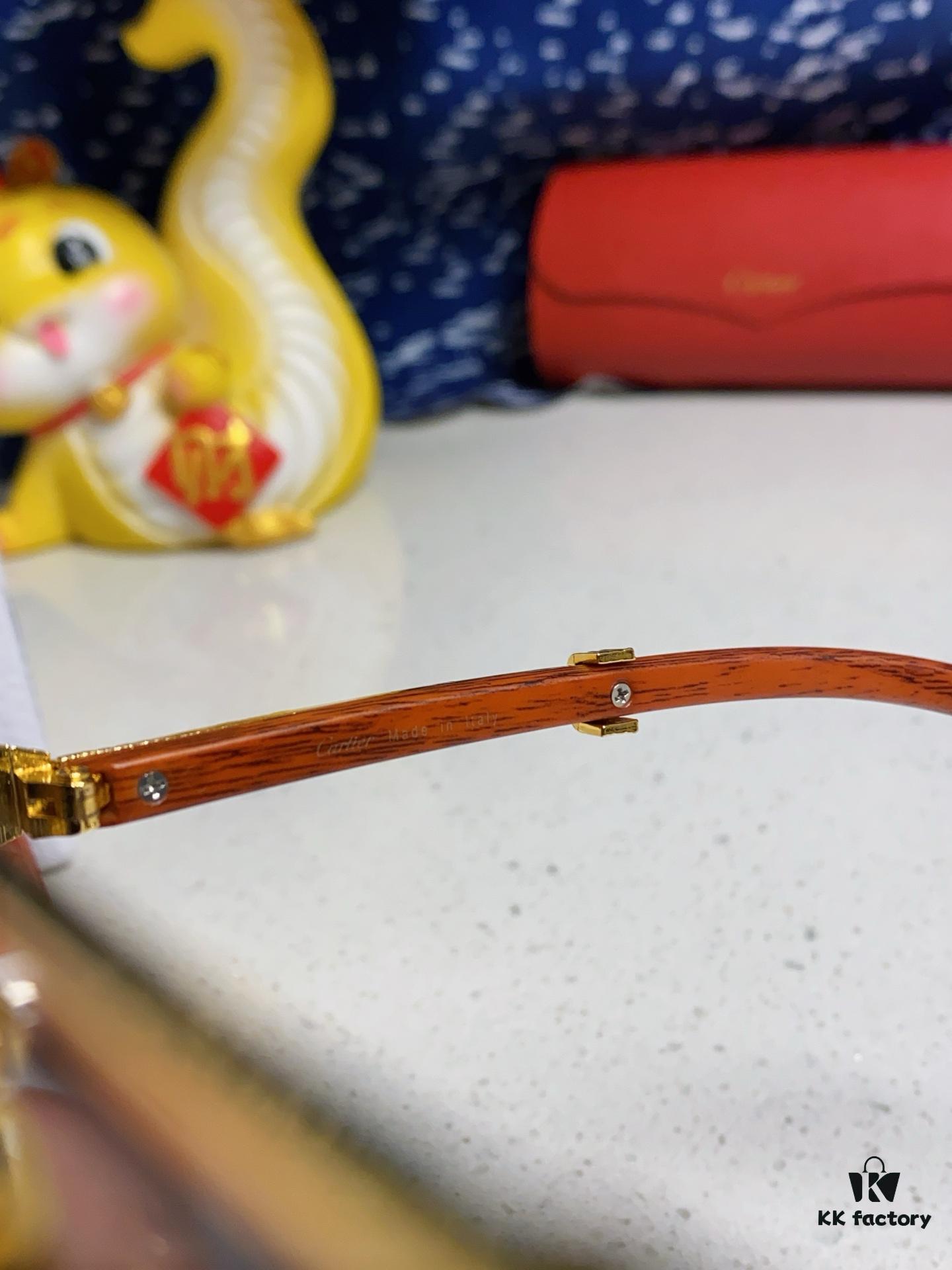 Cartier 2025 New Arrival Wooden Texture Panther Decorated Frameless Bar Square Sunglasses, Gradient Color Tinted Lens, Fashion Retro Street Style Sun Glasses