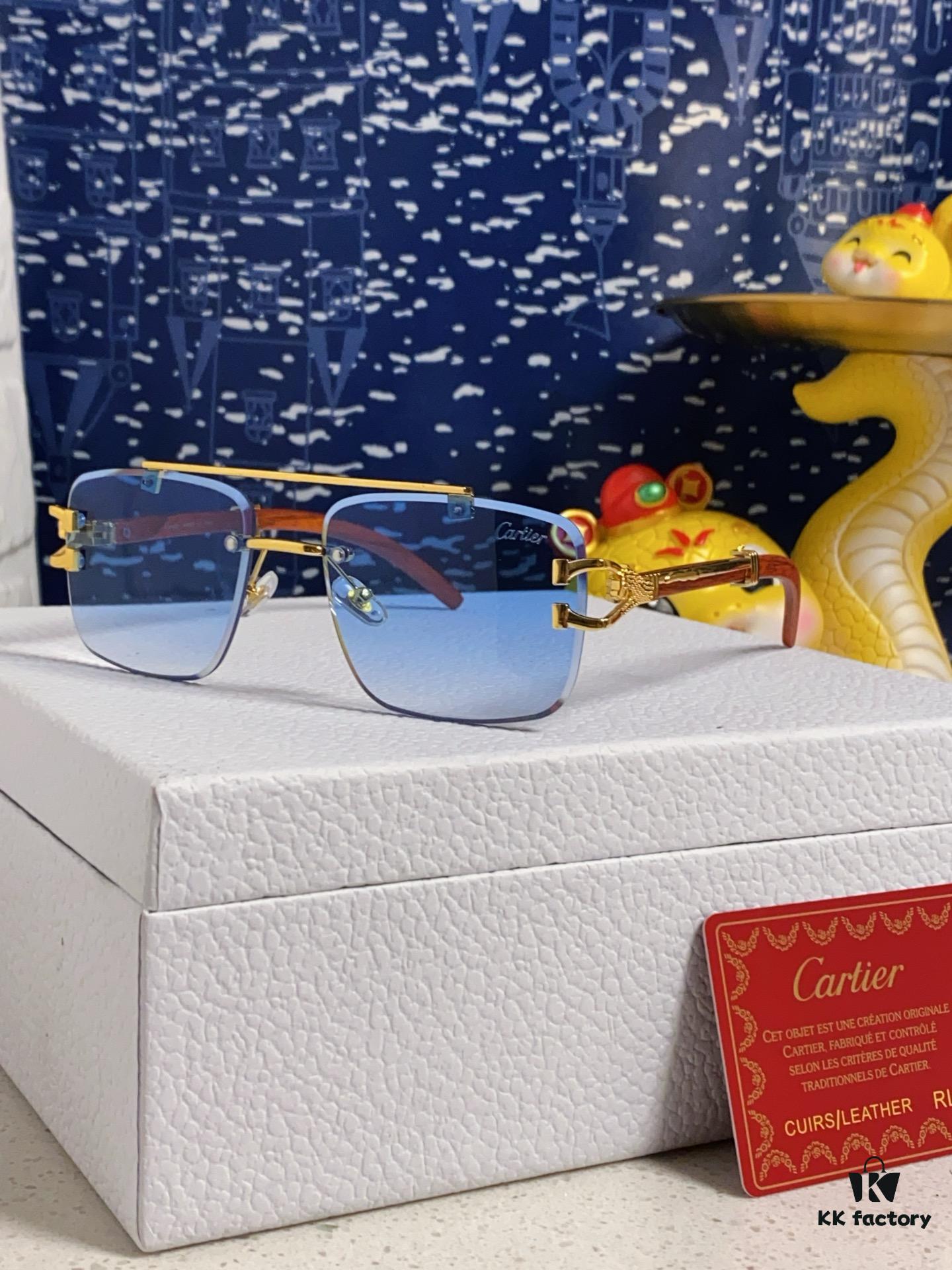 Cartier 2025 New Arrival Wooden Texture Panther Decorated Frameless Bar Square Sunglasses, Fashionable Retro Gradient Color Tinted Glasses for Street Photography