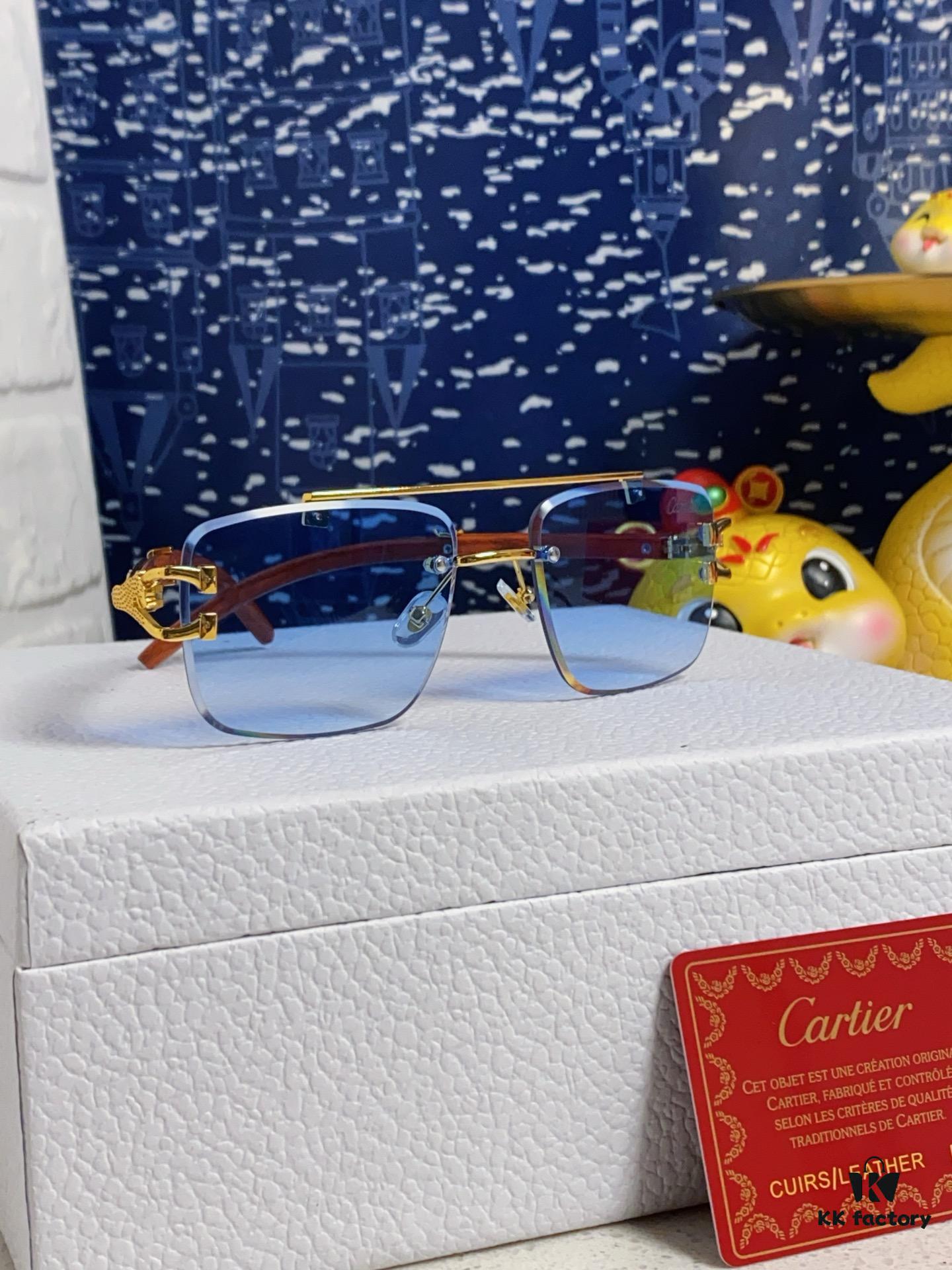 Cartier 2025 New Arrival Wooden Texture Panther Decorated Frameless Bar Square Sunglasses, Fashionable Retro Gradient Color Tinted Glasses for Street Photography