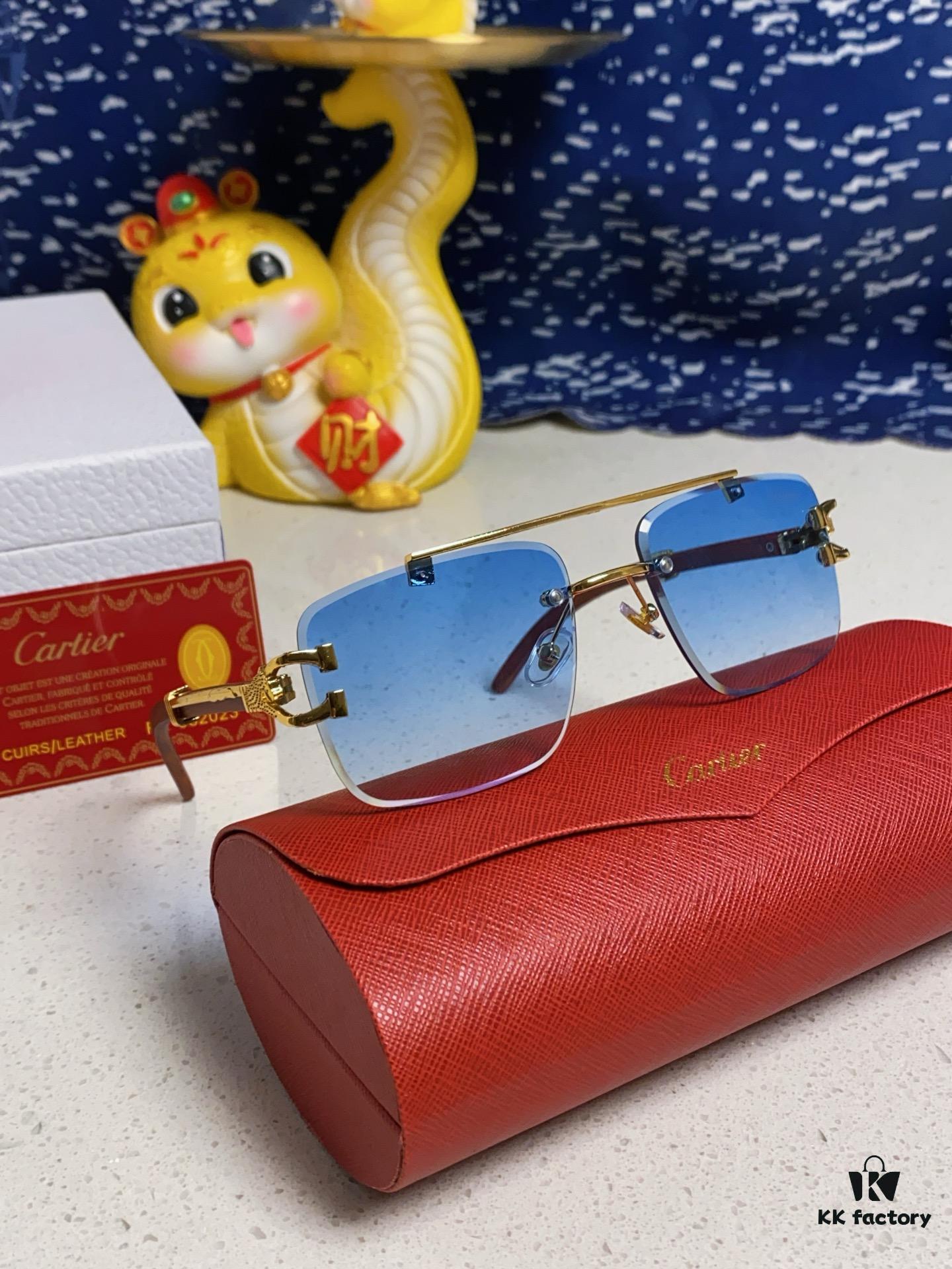 Cartier 2025 New Arrival Wooden Texture Panther Decorated Frameless Bar Square Sunglasses, Fashionable Retro Gradient Color Tinted Glasses for Street Photography