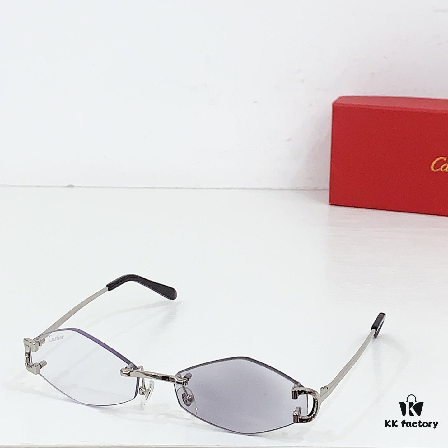 155Cartier* Photochromic Lens, European and American Small Narrow Frame, CT8100359, Size: 48□27-135
