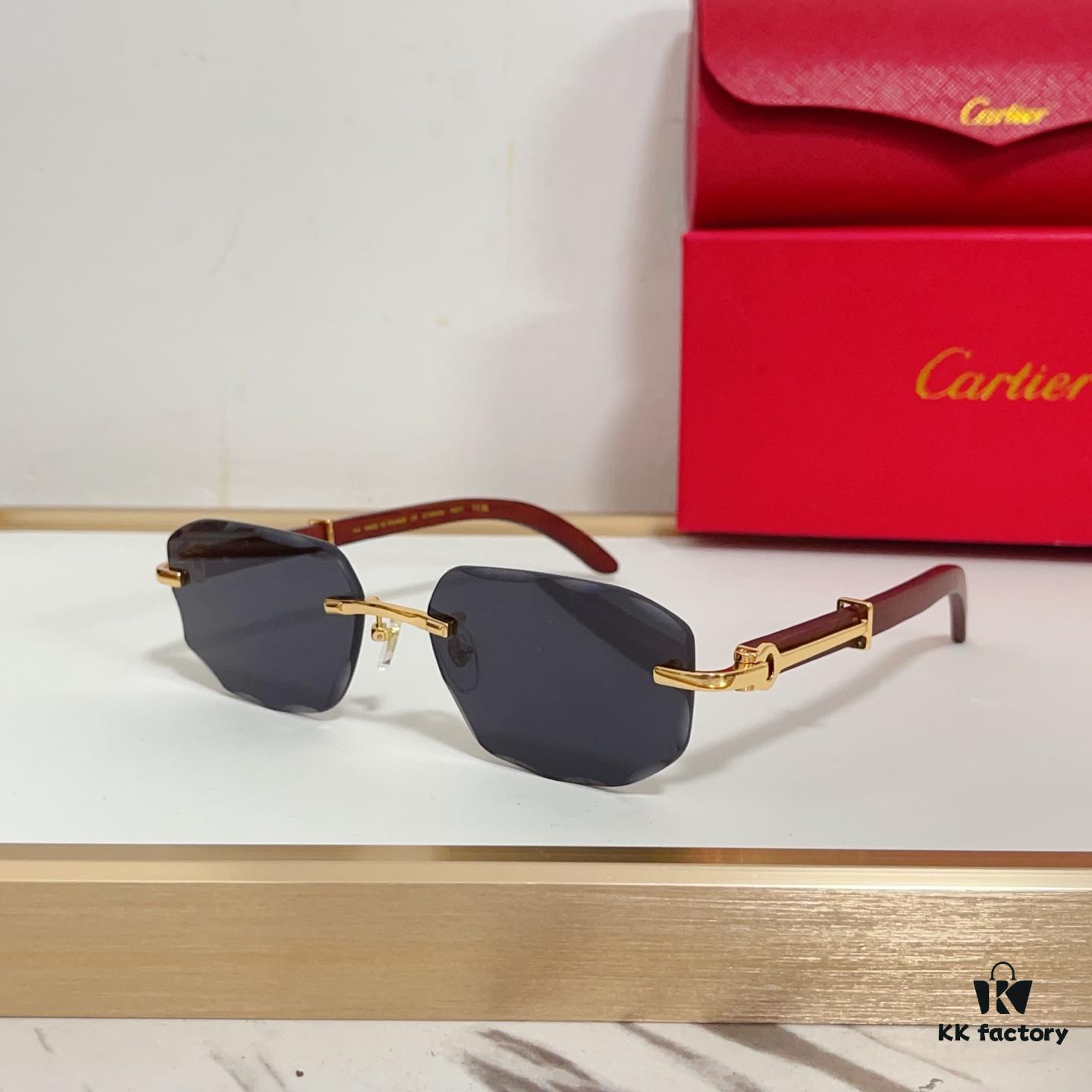 135 Cartier MOD: CT0606S Size: 59□17 142