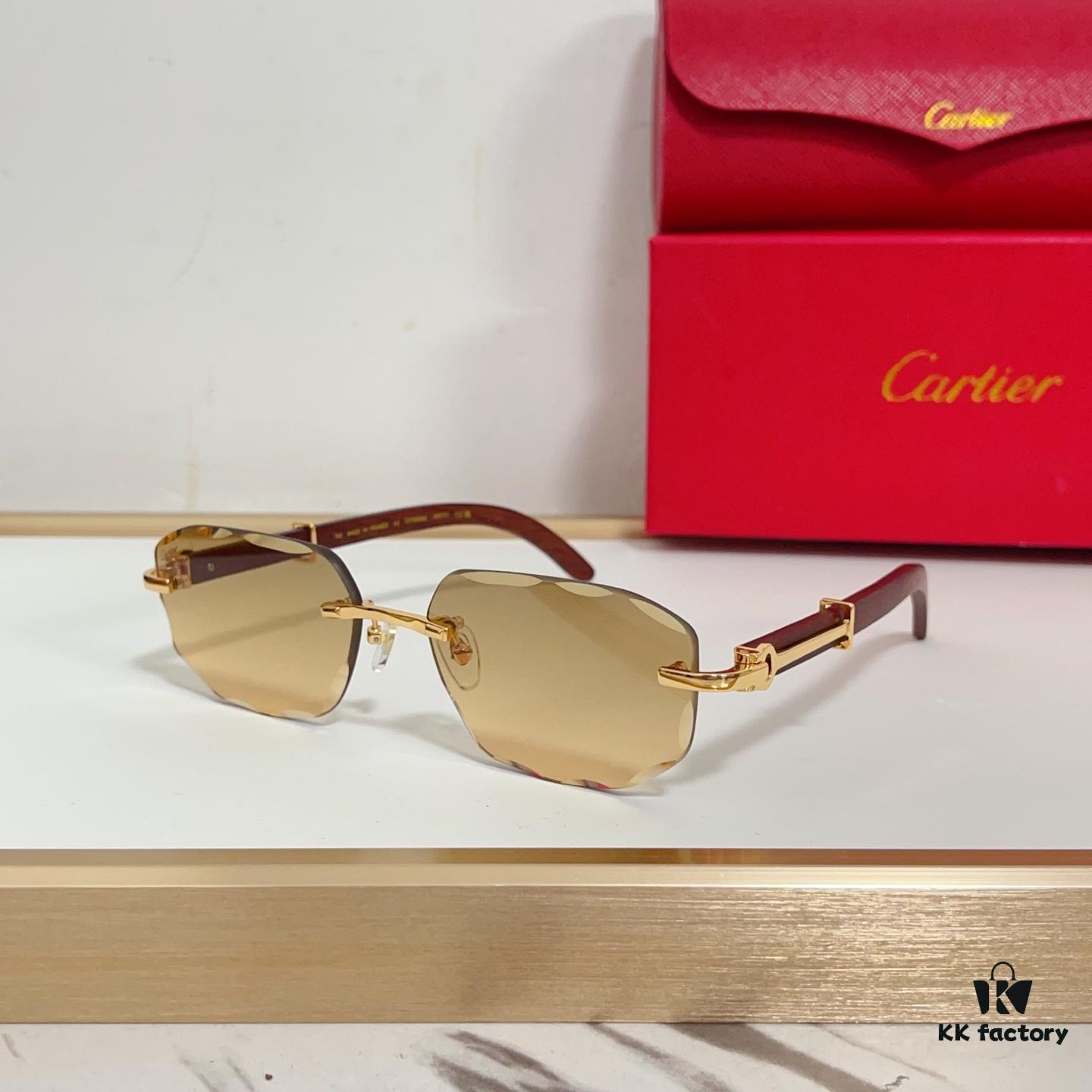 135 Cartier MOD: CT0606S Size: 59□17 142