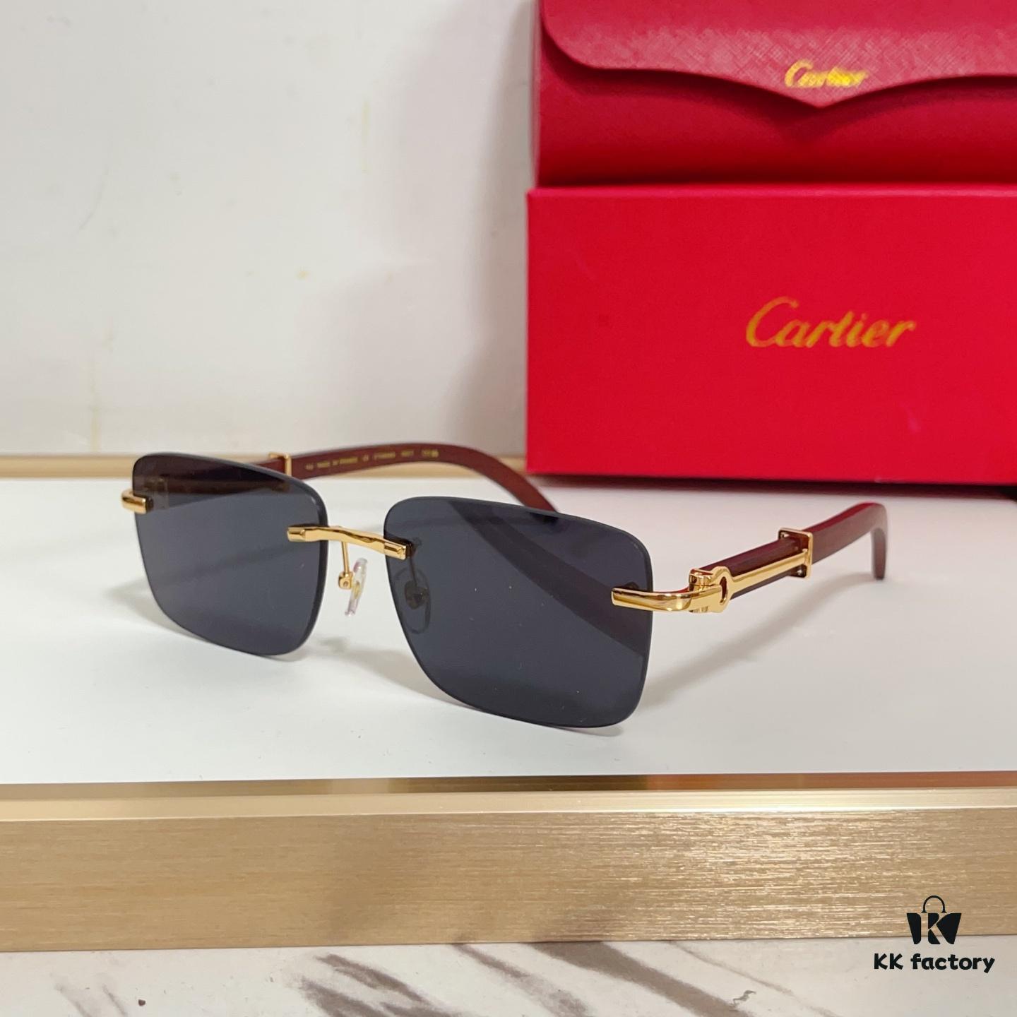 135 Cartier MOD: CT0608S Size: 60□17 142