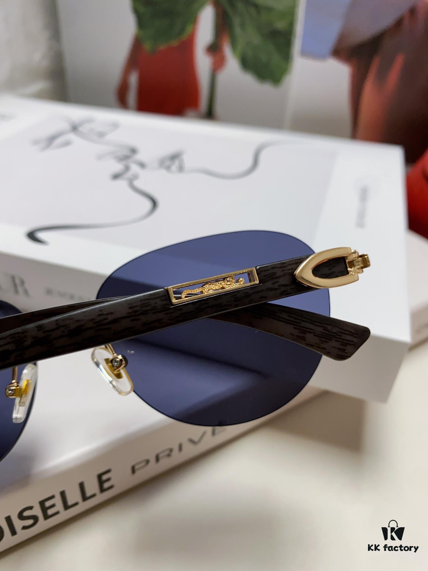 Cartier 2024 New Fashion Frameless Sunglasses with Retro Leopard Head Decoration, Celebrity-Inspired Square Sunglasses for Men and Women, UV-Protective Unisex Eyewear