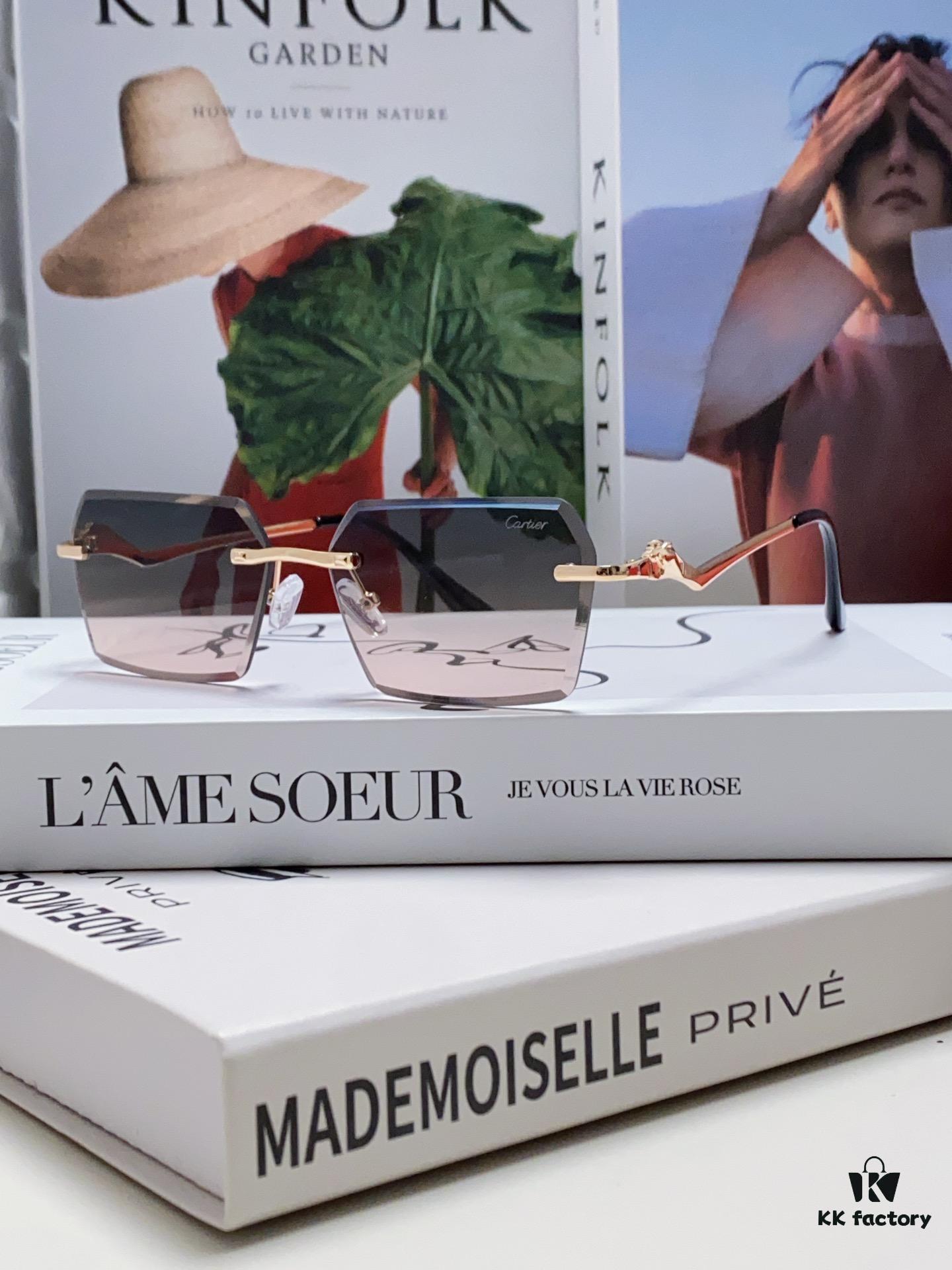 Cartier 2024 New Arrival Fashion Sunglasses for Women, Stylish Instagram-Worthy UV Protection Oversized Sun Glasses Slimming Design