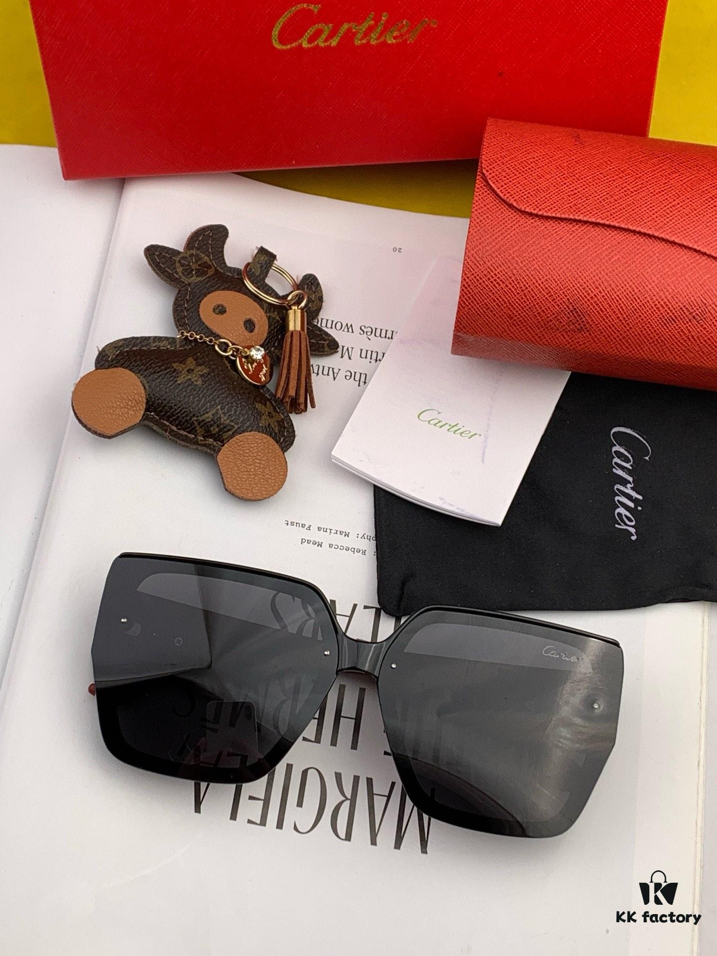 Cartier 2024 New Women's Sunglasses, K0200 Model, Classic Frame Design, Elegant and Stylish