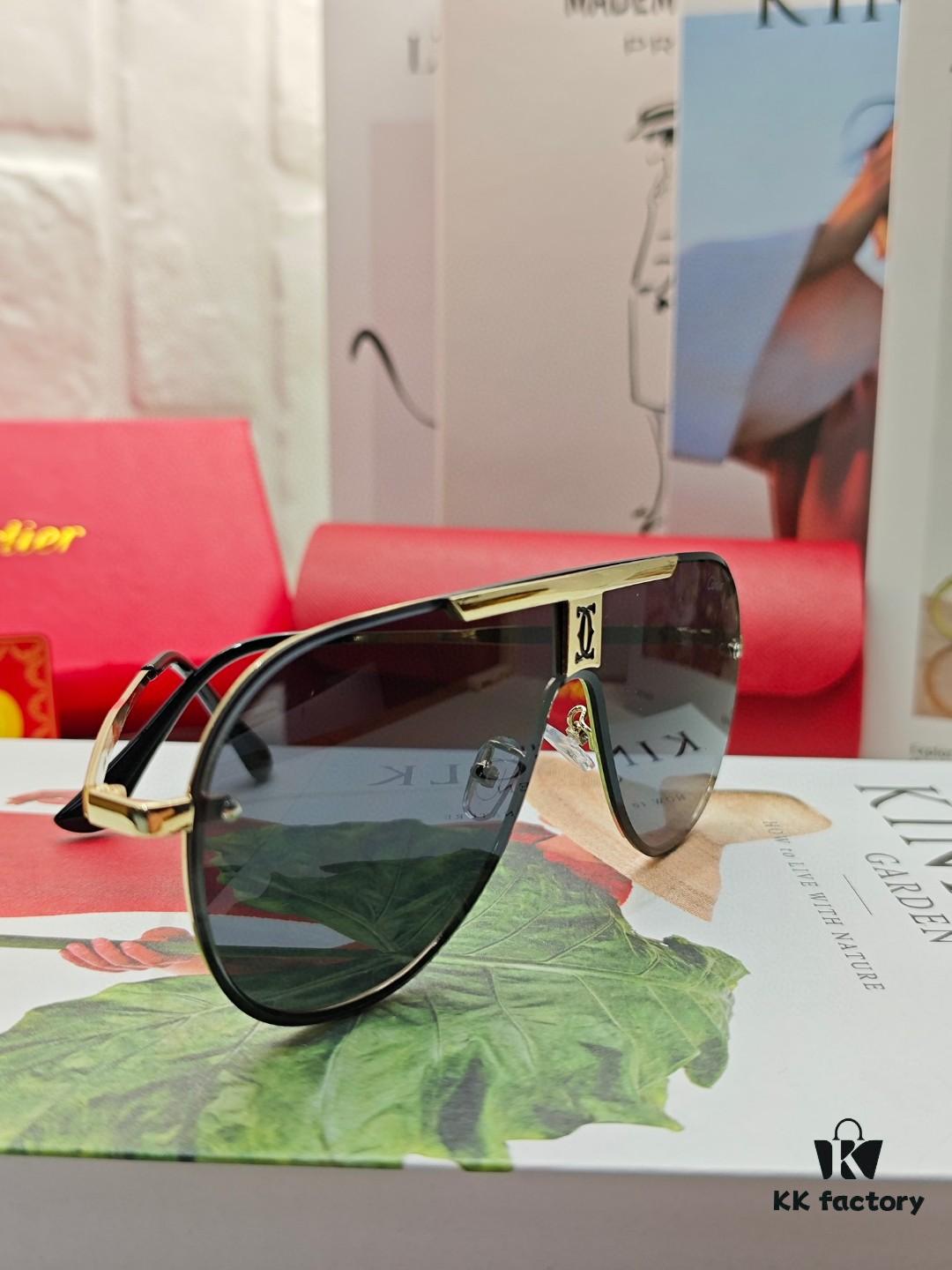 Cartier Men's Polarized Sunglasses, High-Quality Replica with Premium Polarized Lenses and Metal Alloy Logo Temples