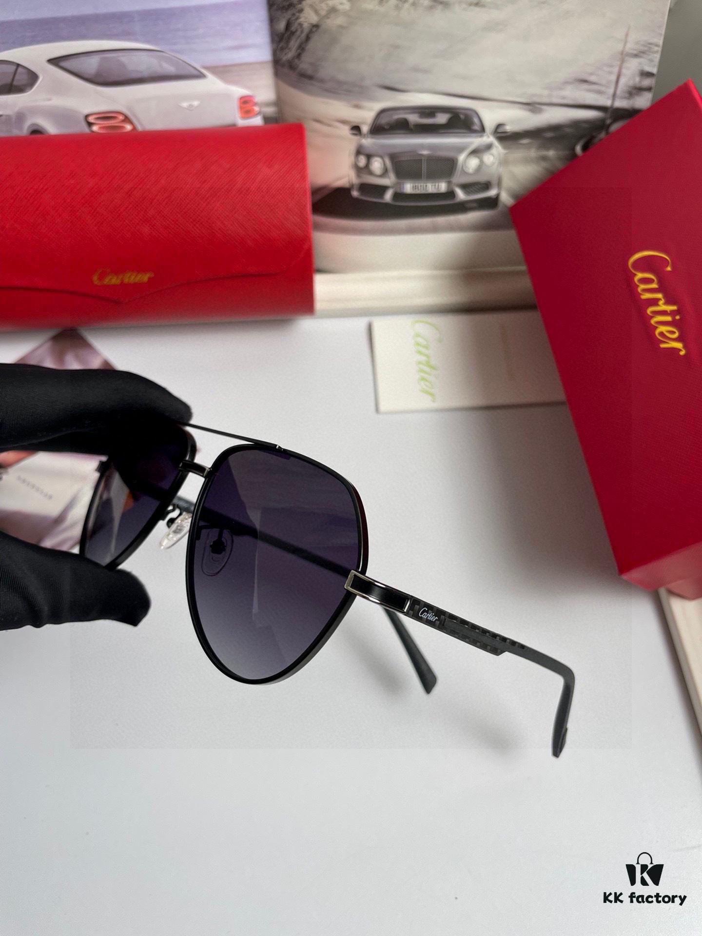 New Arrival 💥 Brand: Cartier Unisex Polarized Sunglasses with High-Definition Nylon Lenses and Metal Alloy Logo Temples