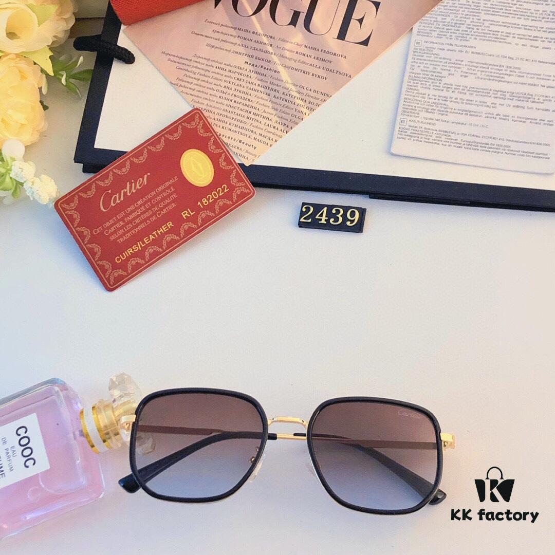 Trendy Stylish Metal Frame Glasses Inspired by Cartier, Fashionable and Minimalist Design for Street Photography, Non-Prescription Eyewear or Sunglasses