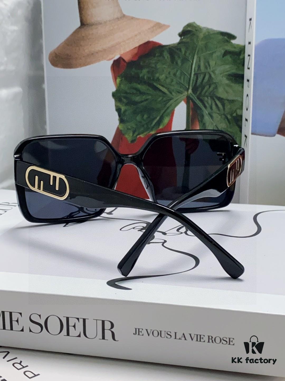 Fendi 2025 New Arrival Trendy European and American Style Square Sunglasses for Women, High-End Fashion UV-Protective Sunglasses In Stock