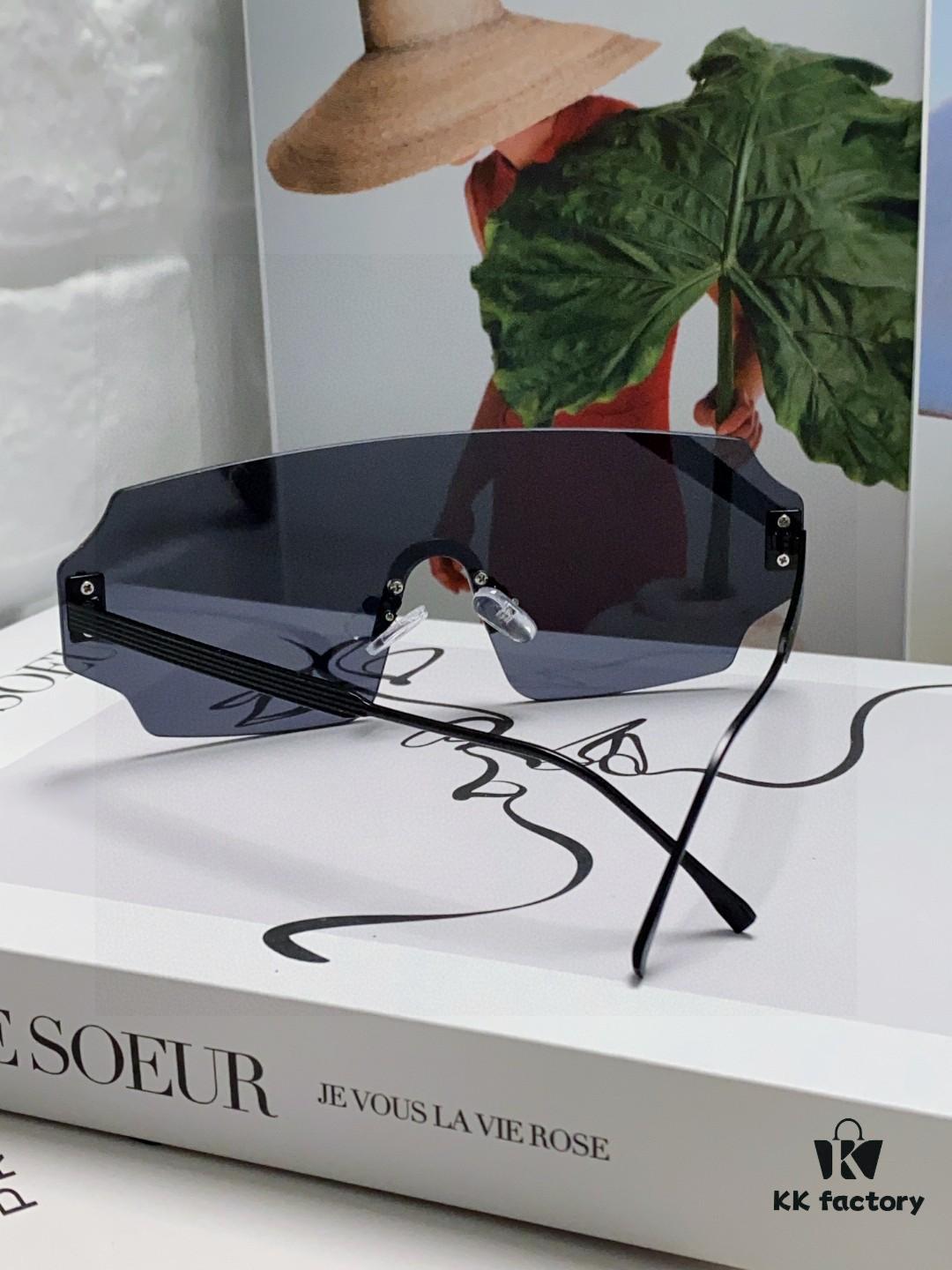 FENDI 2025 New Arrival Men's Fashion Sunglasses, Stylish Unisex Full-Face Wraparound Windproof Sun Glasses with Seamless Frameless Ocean Blue Lenses