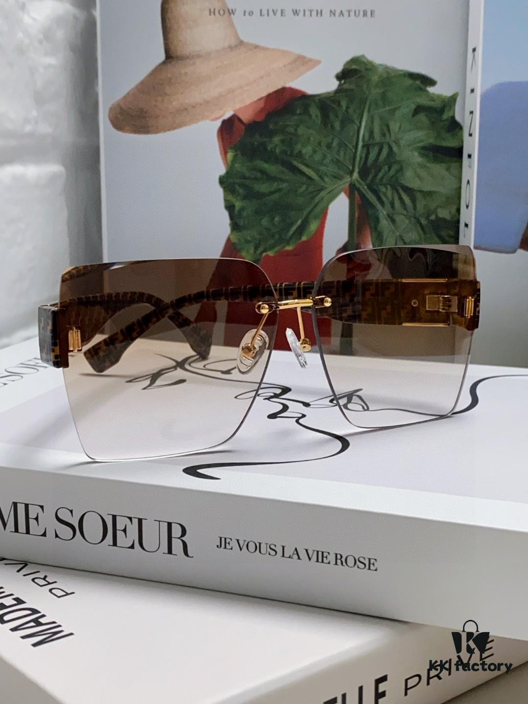 FENDI 2024 Spring New Arrival Fashion Trendy Square Polarized Sunglasses for Women, High-Quality Comfortable Wear, Influencer Favorite UV Protection Shades